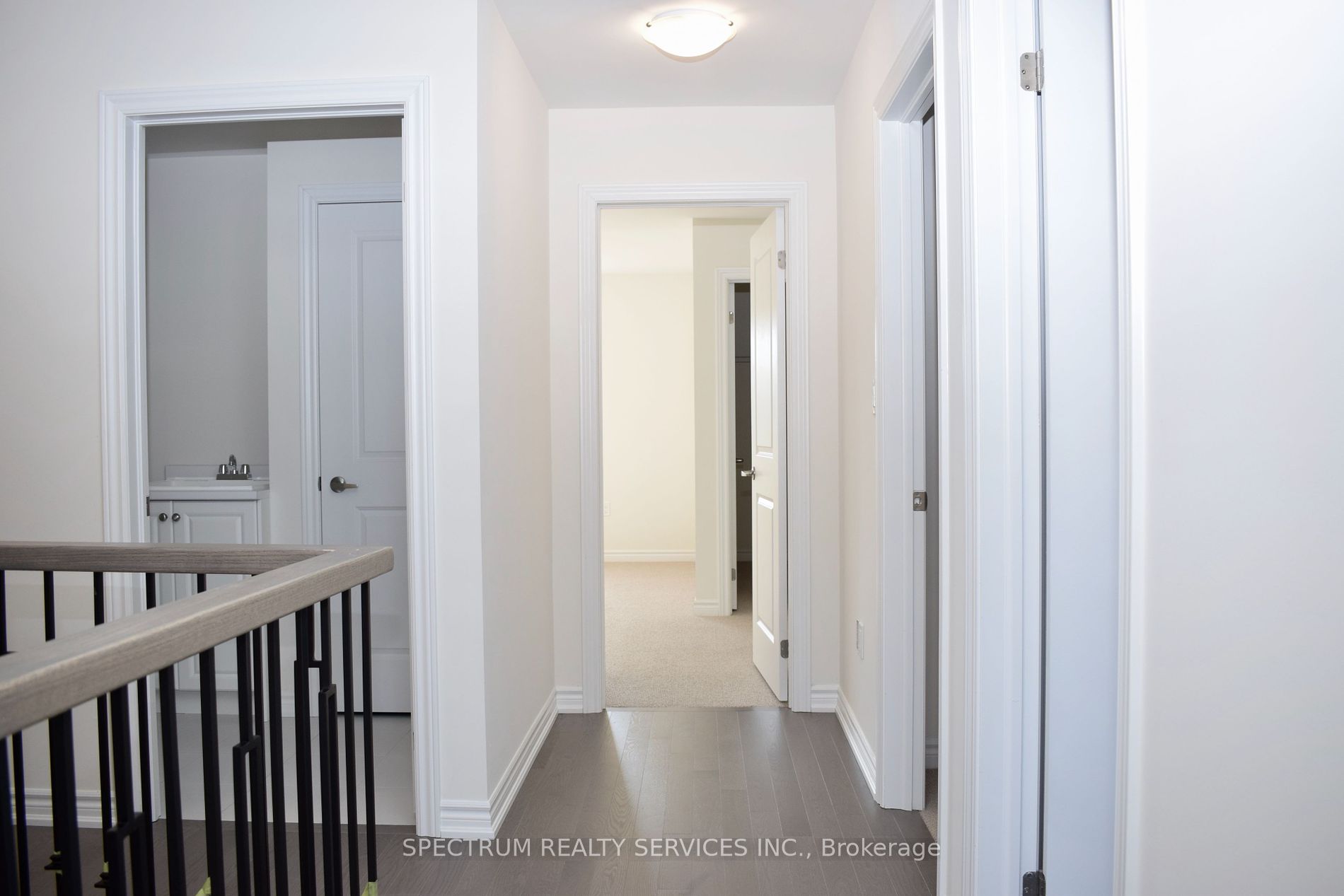 206 Ferragine Cres