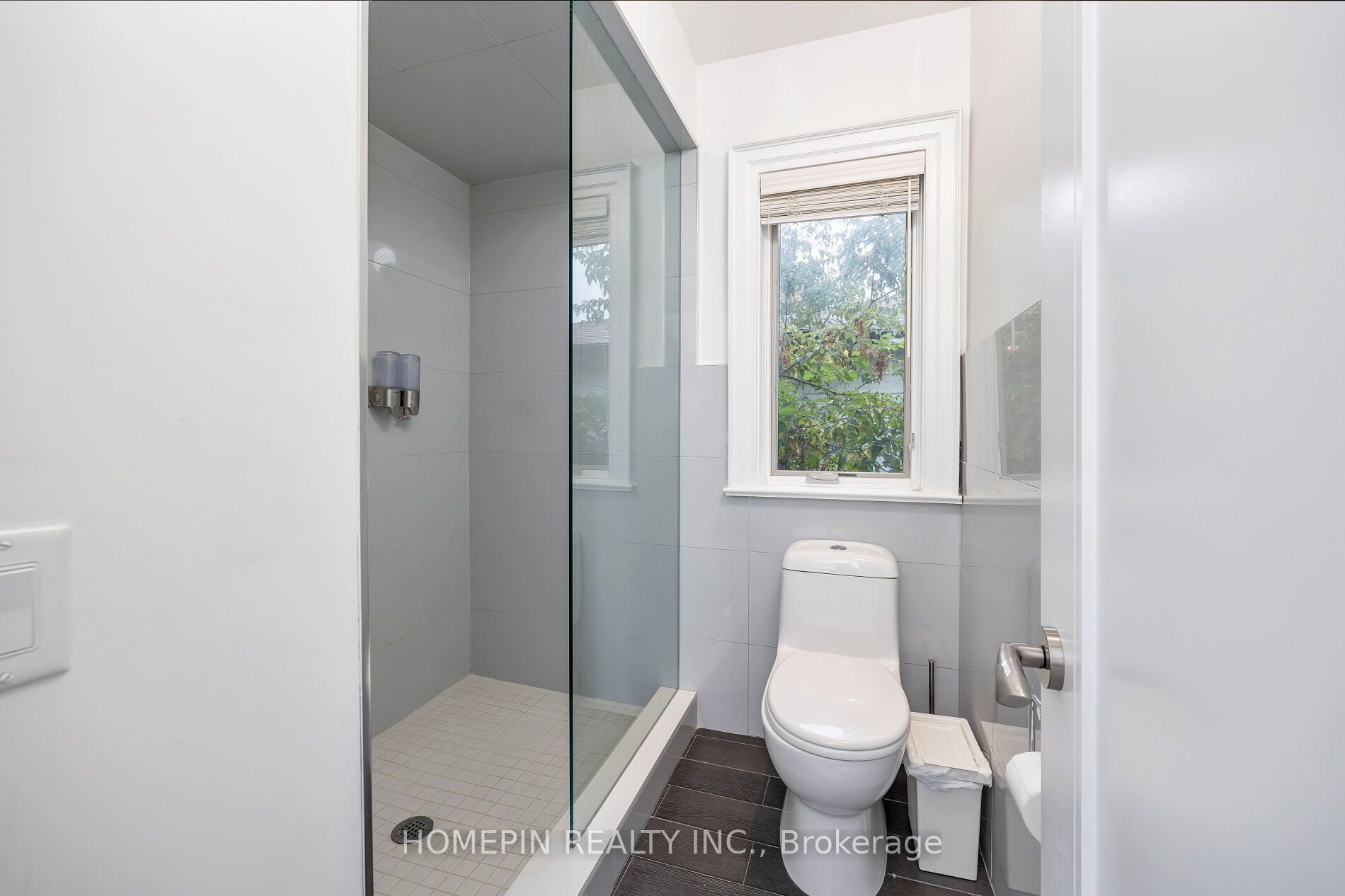 5 Callahan Rd