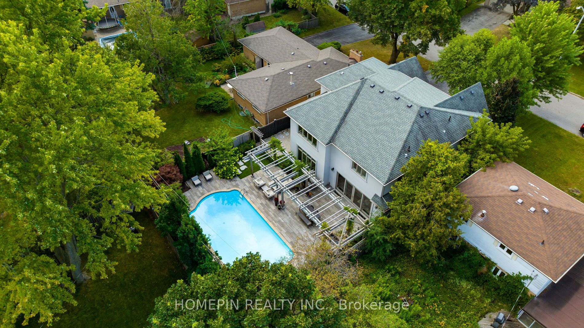 5 Callahan Rd