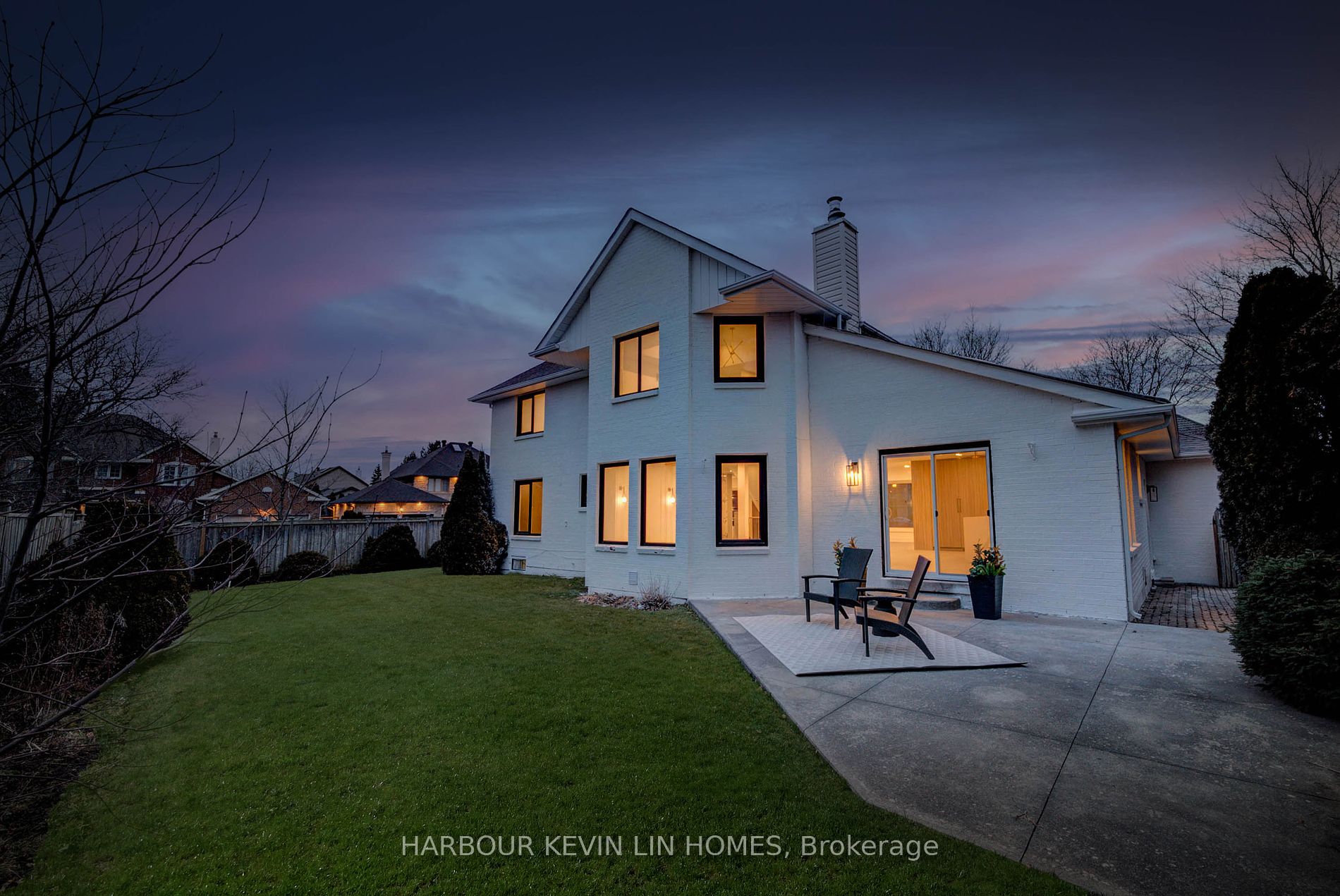 1 Ambleside Cres