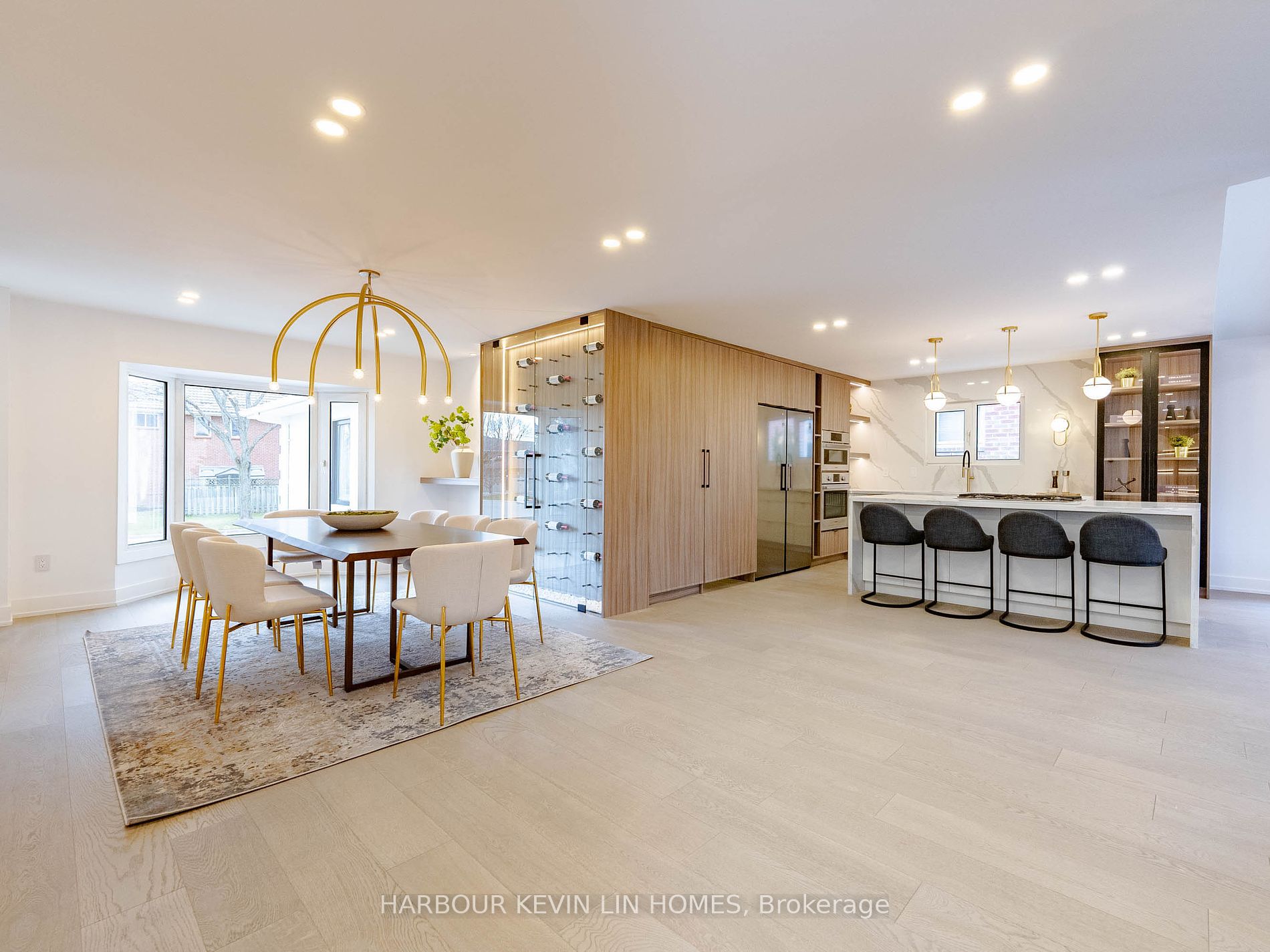 1 Ambleside Cres