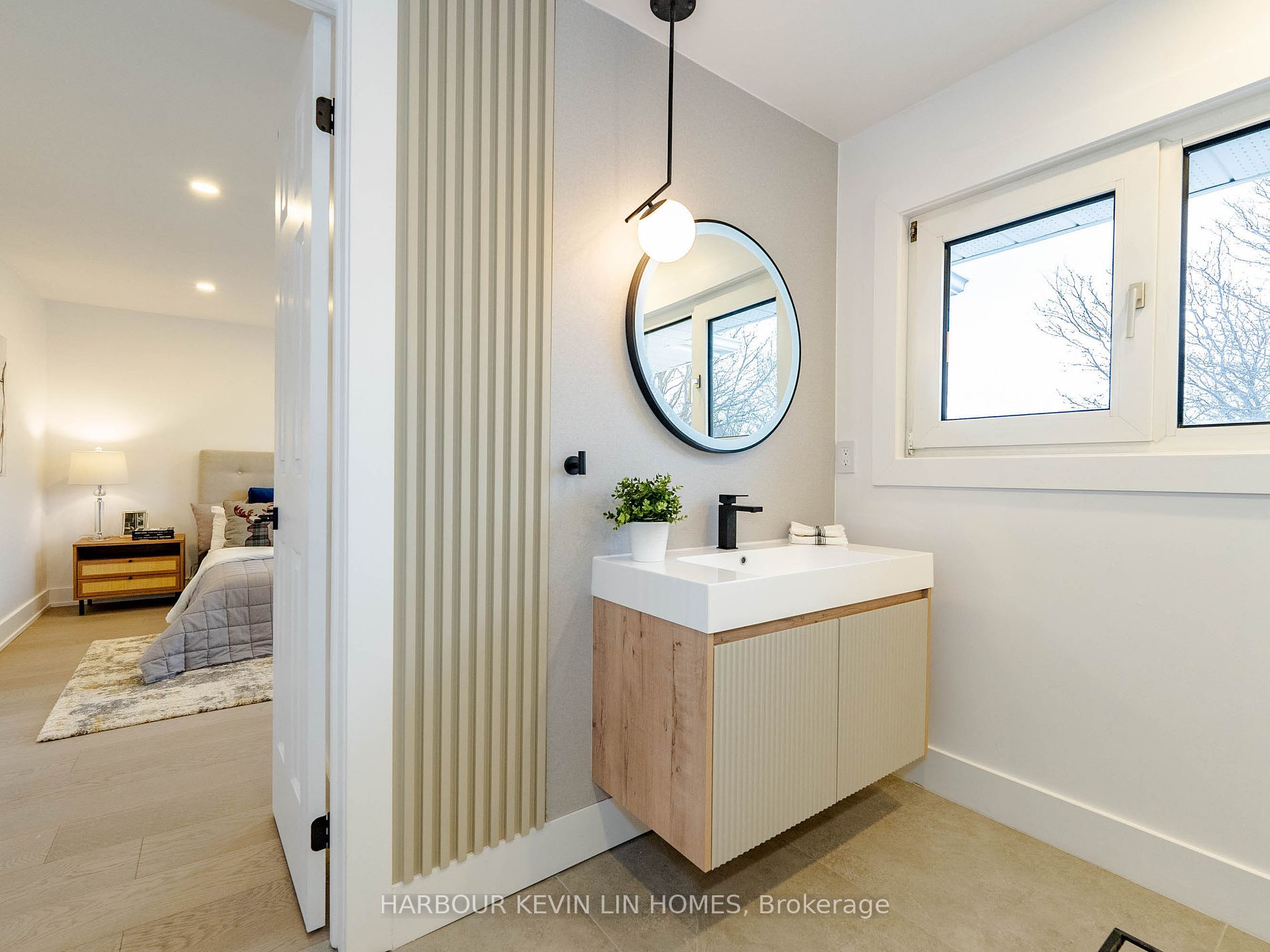 1 Ambleside Cres