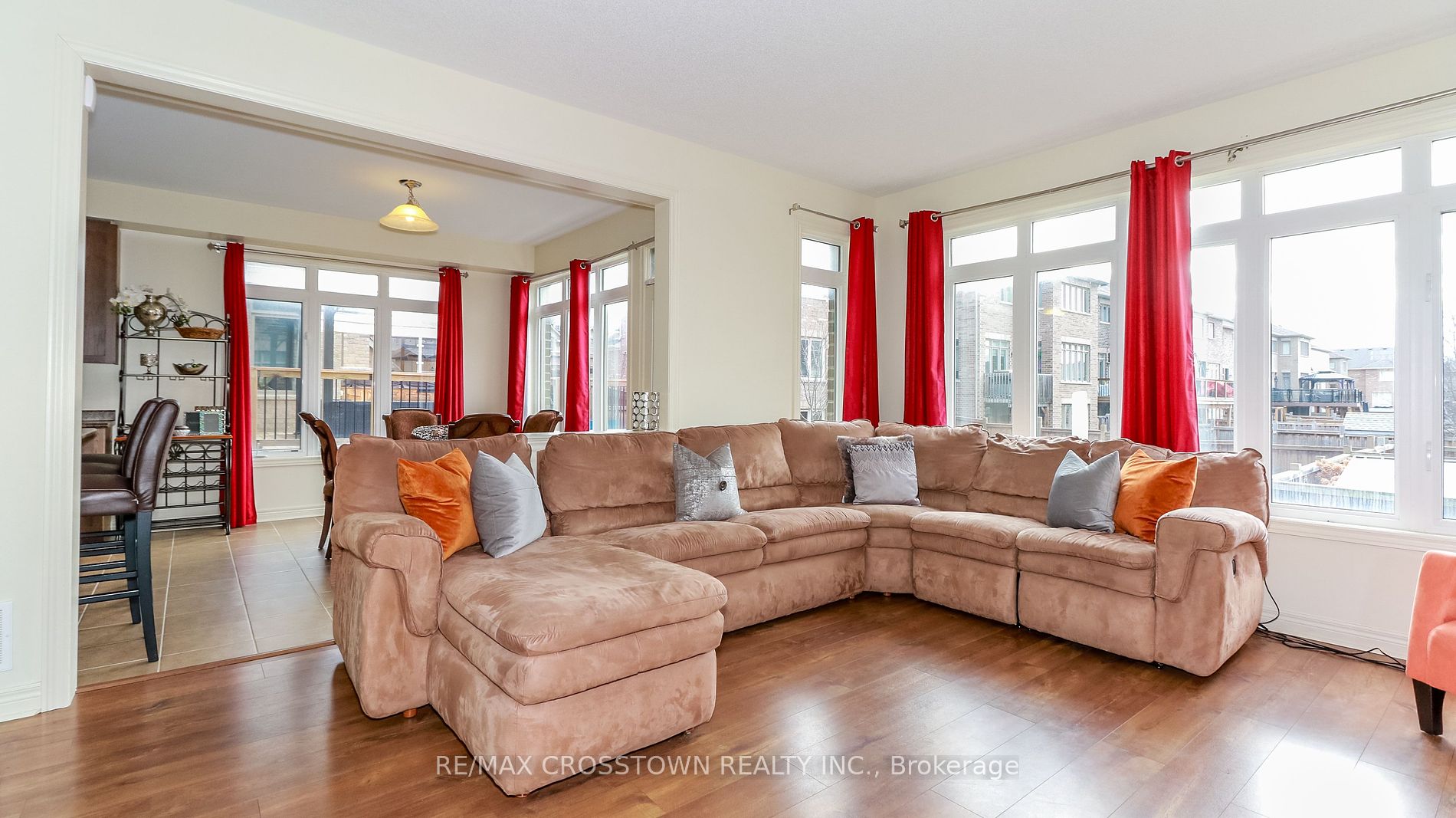 29 Treetops Boulevard