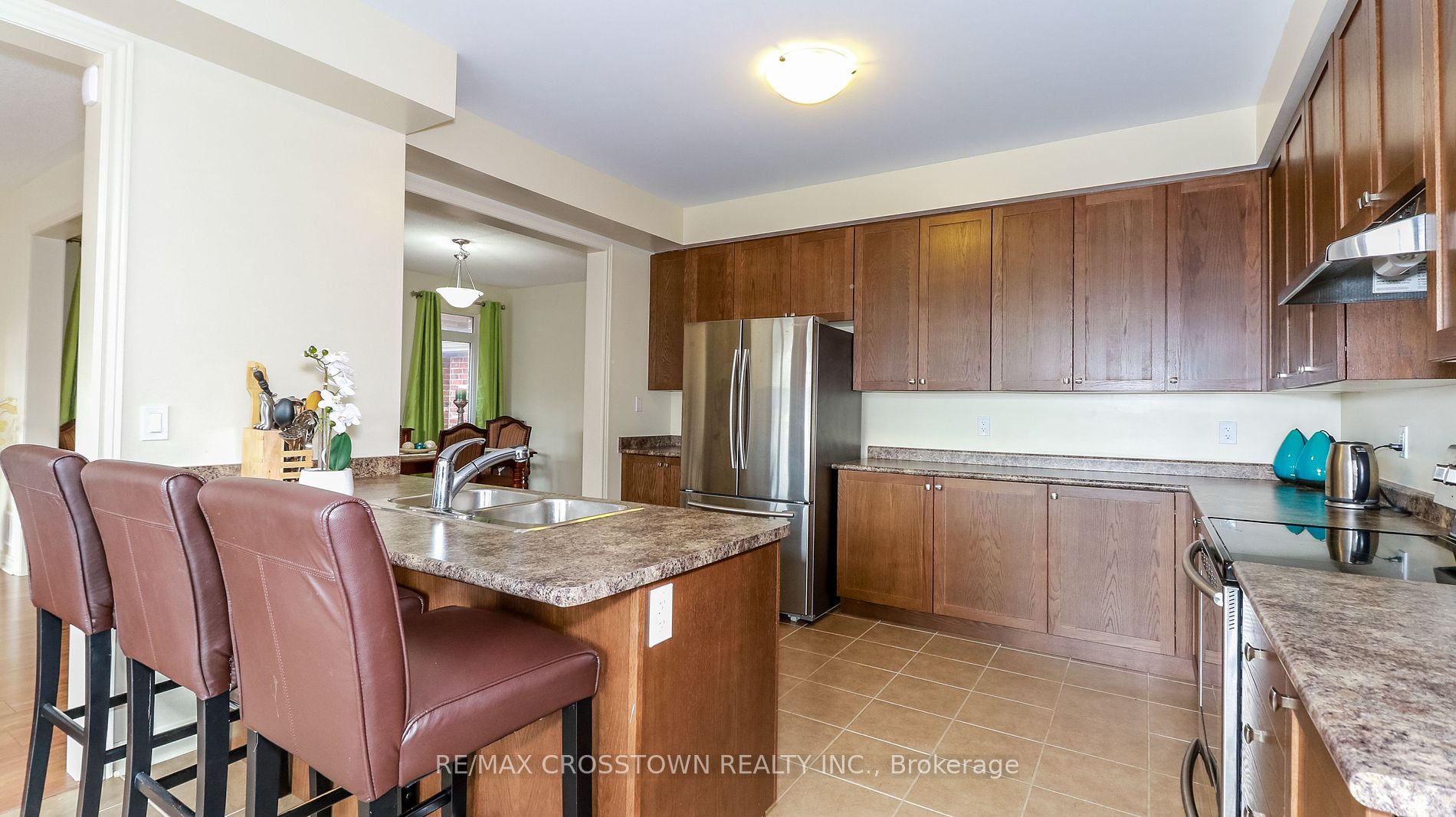 29 Treetops Boulevard