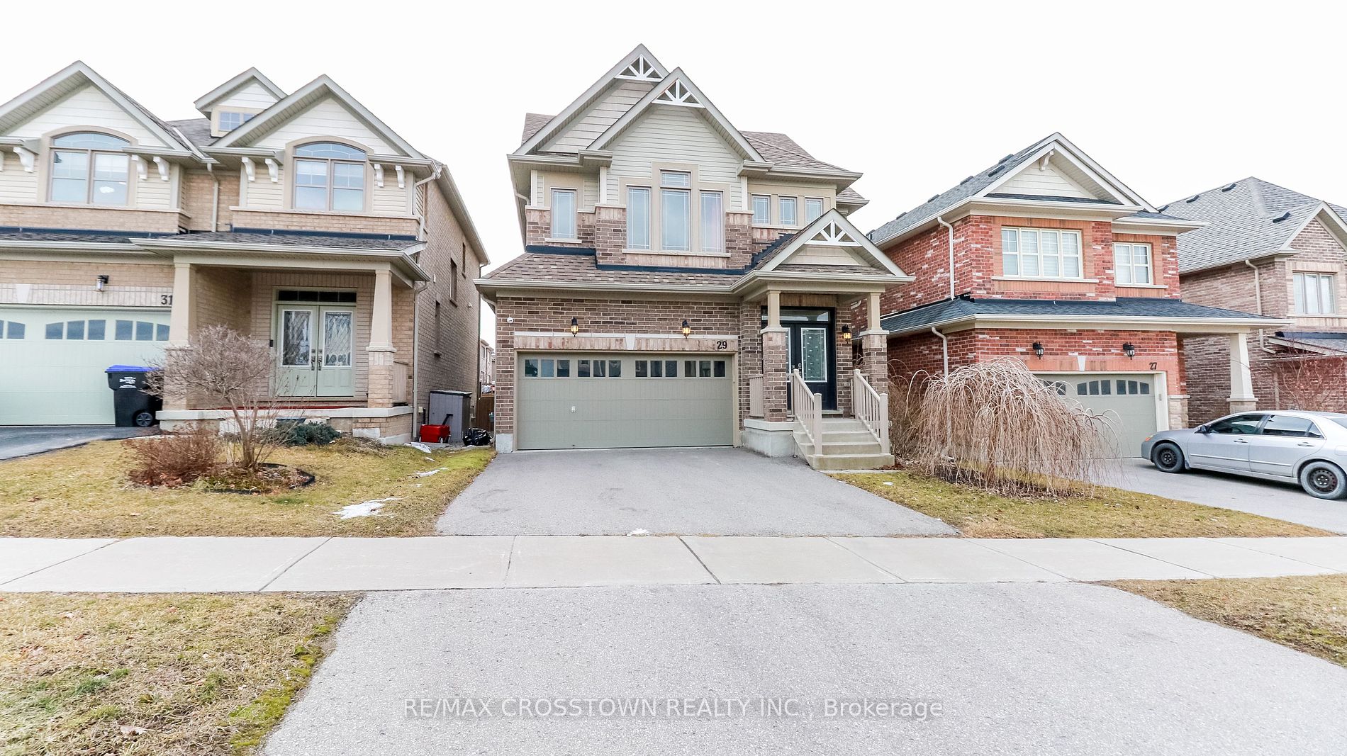 29 Treetops Boulevard