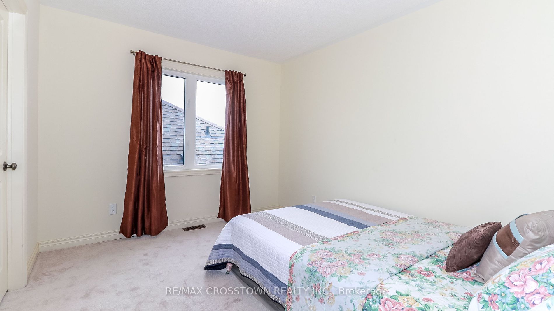 29 Treetops Boulevard
