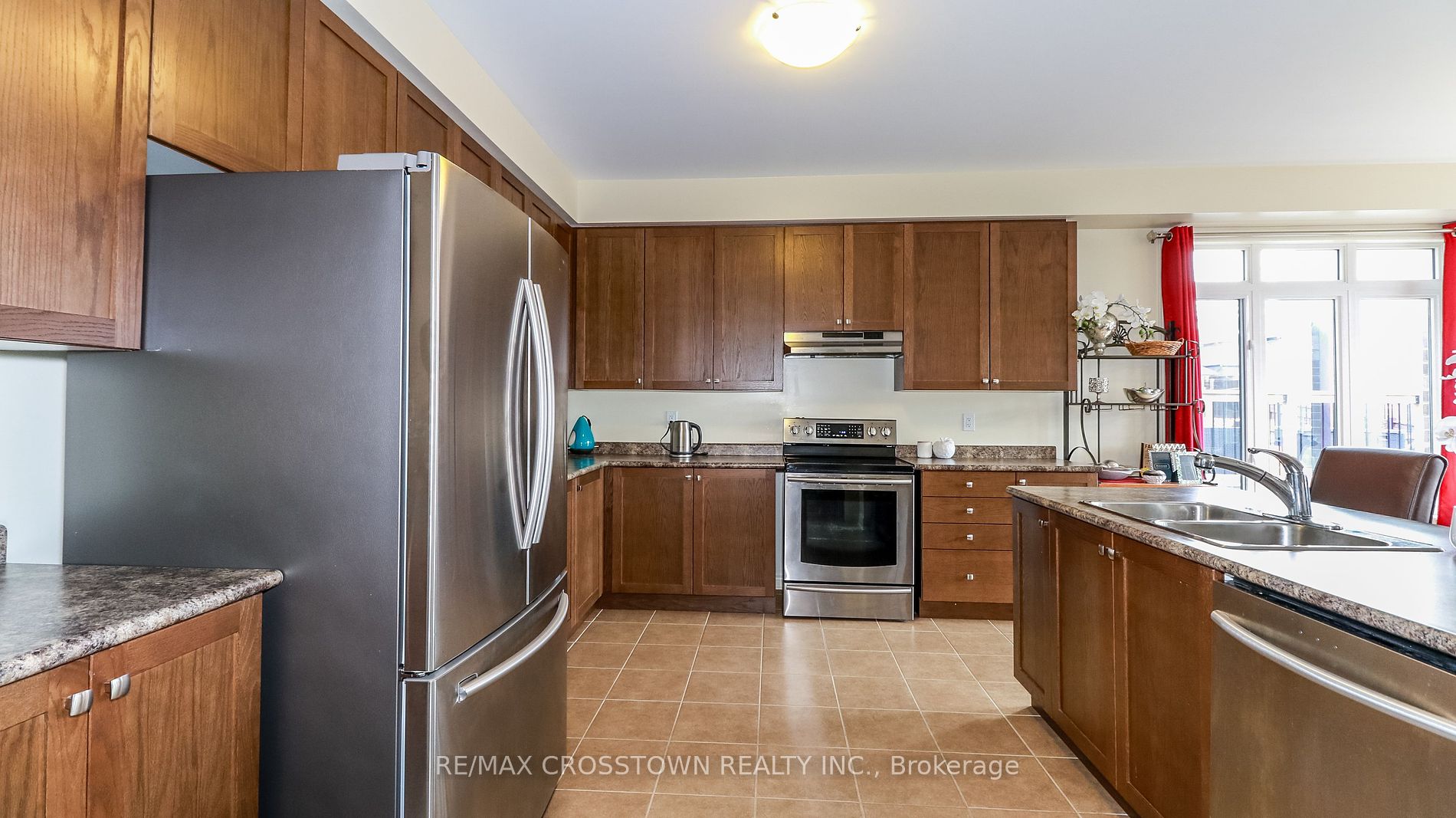 29 Treetops Boulevard