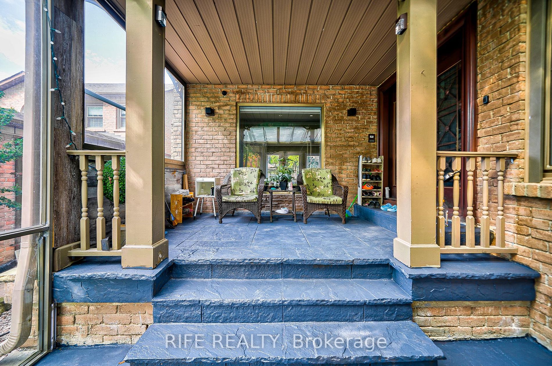 66 Greencroft Cres