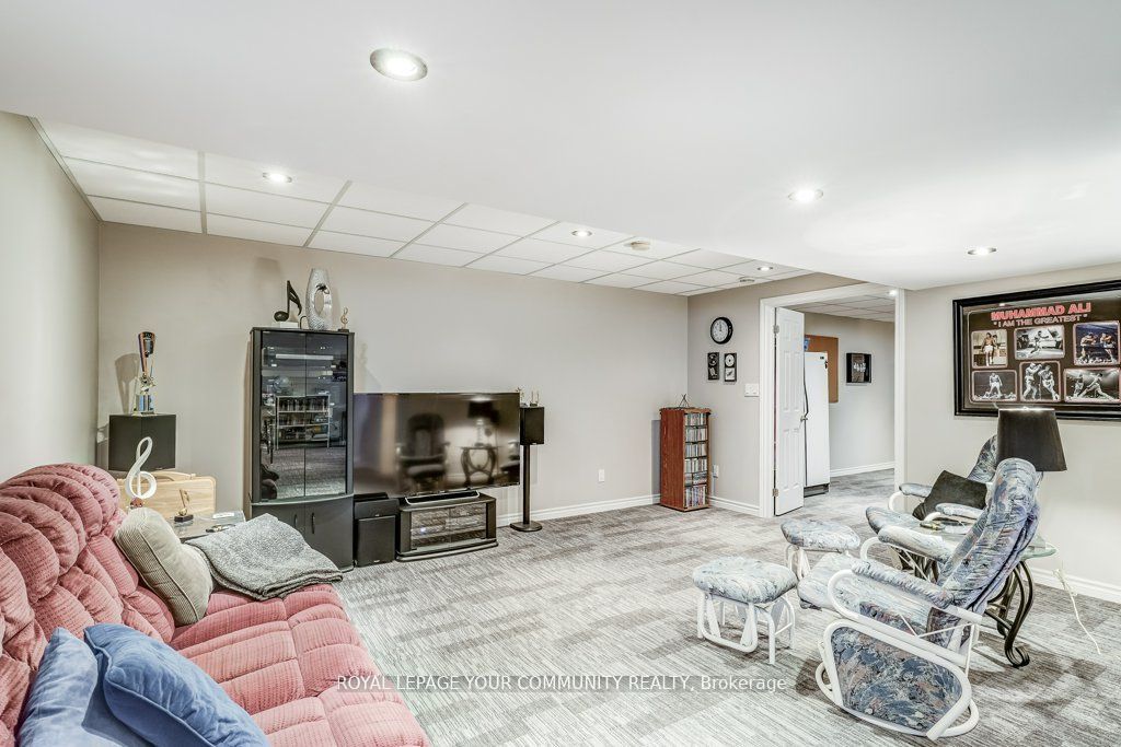 25 Davis Trail