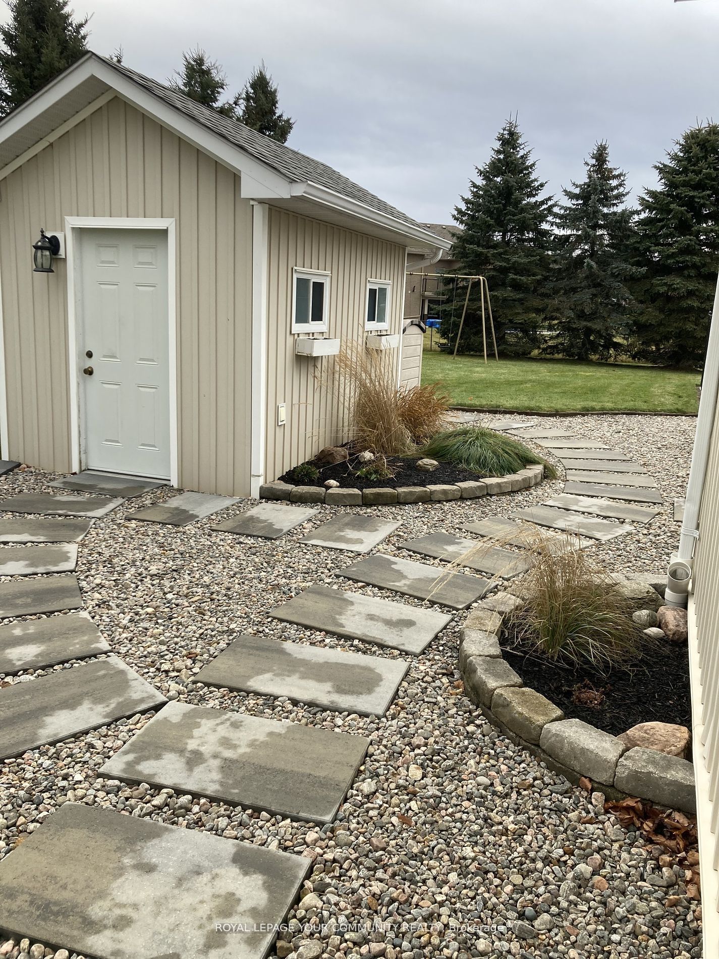 25 Davis Trail