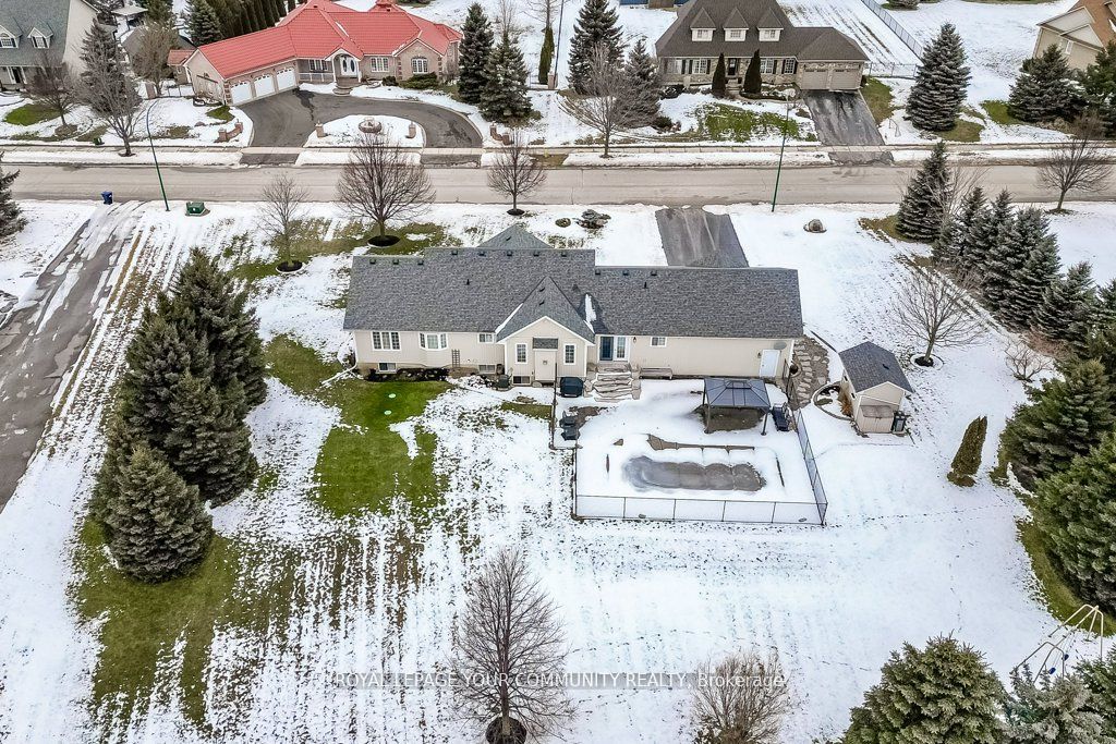 25 Davis Trail