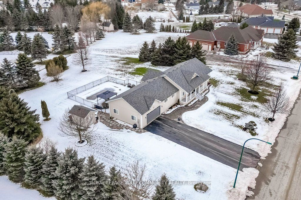 25 Davis Trail