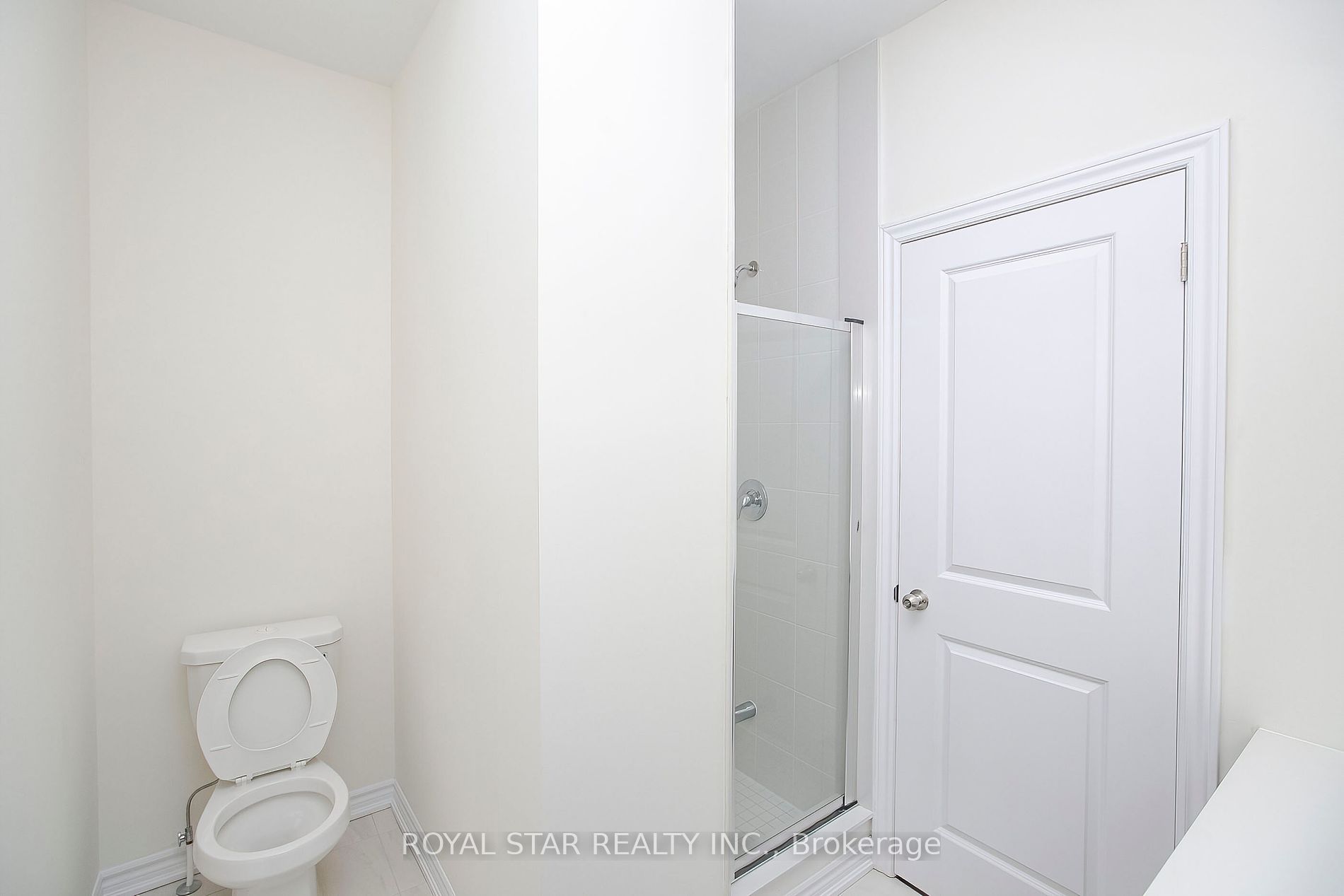 72 Weslock Cres