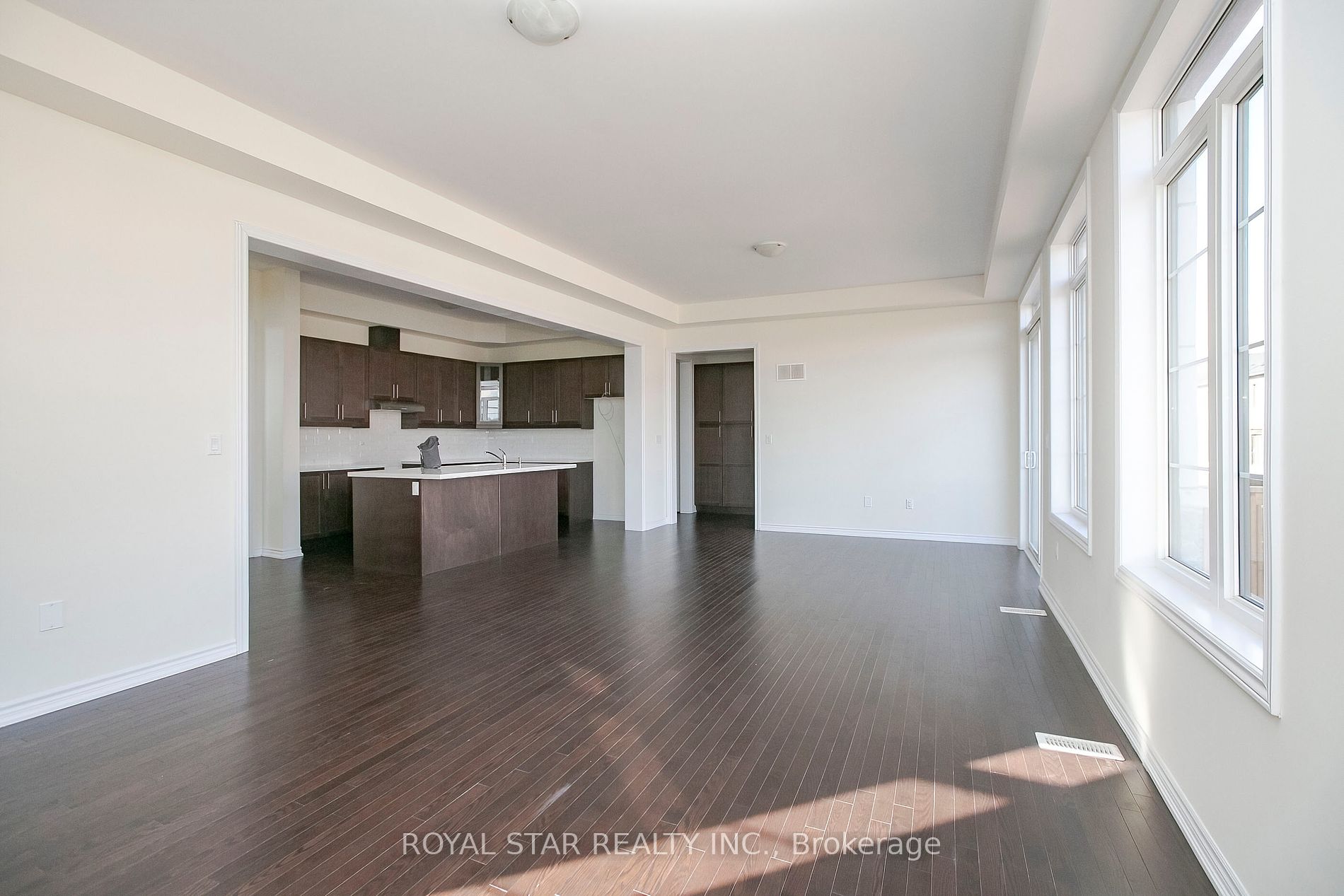 72 Weslock Cres