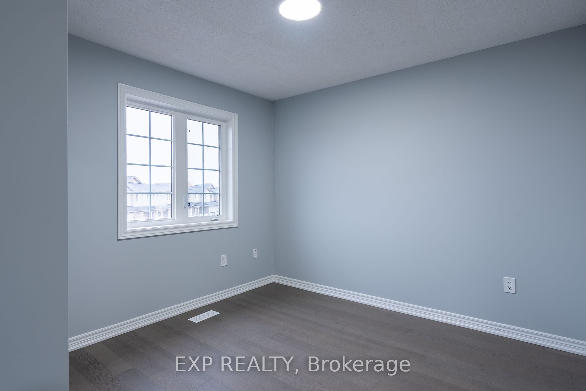 18 Admiral Cres