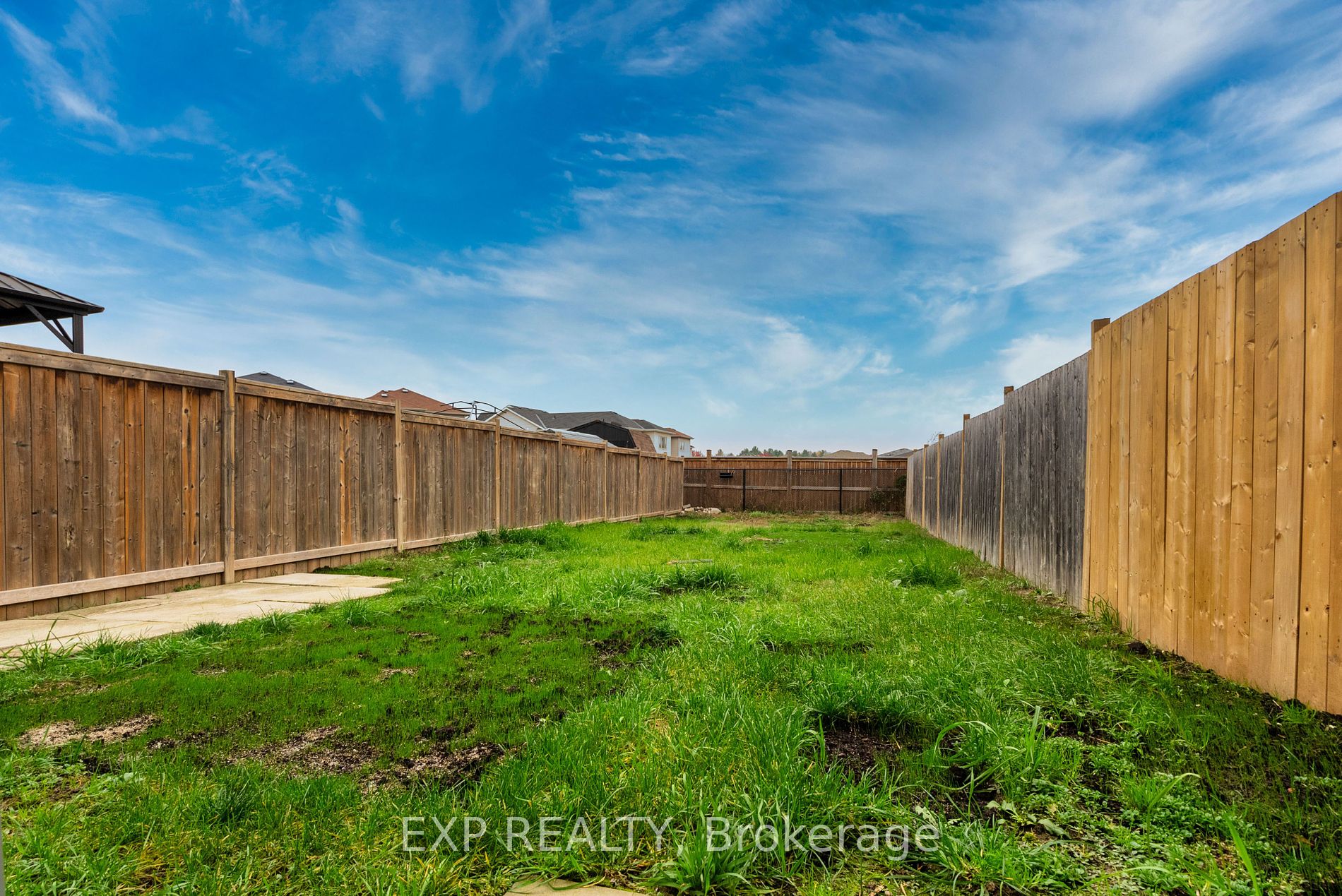 18 Admiral Cres