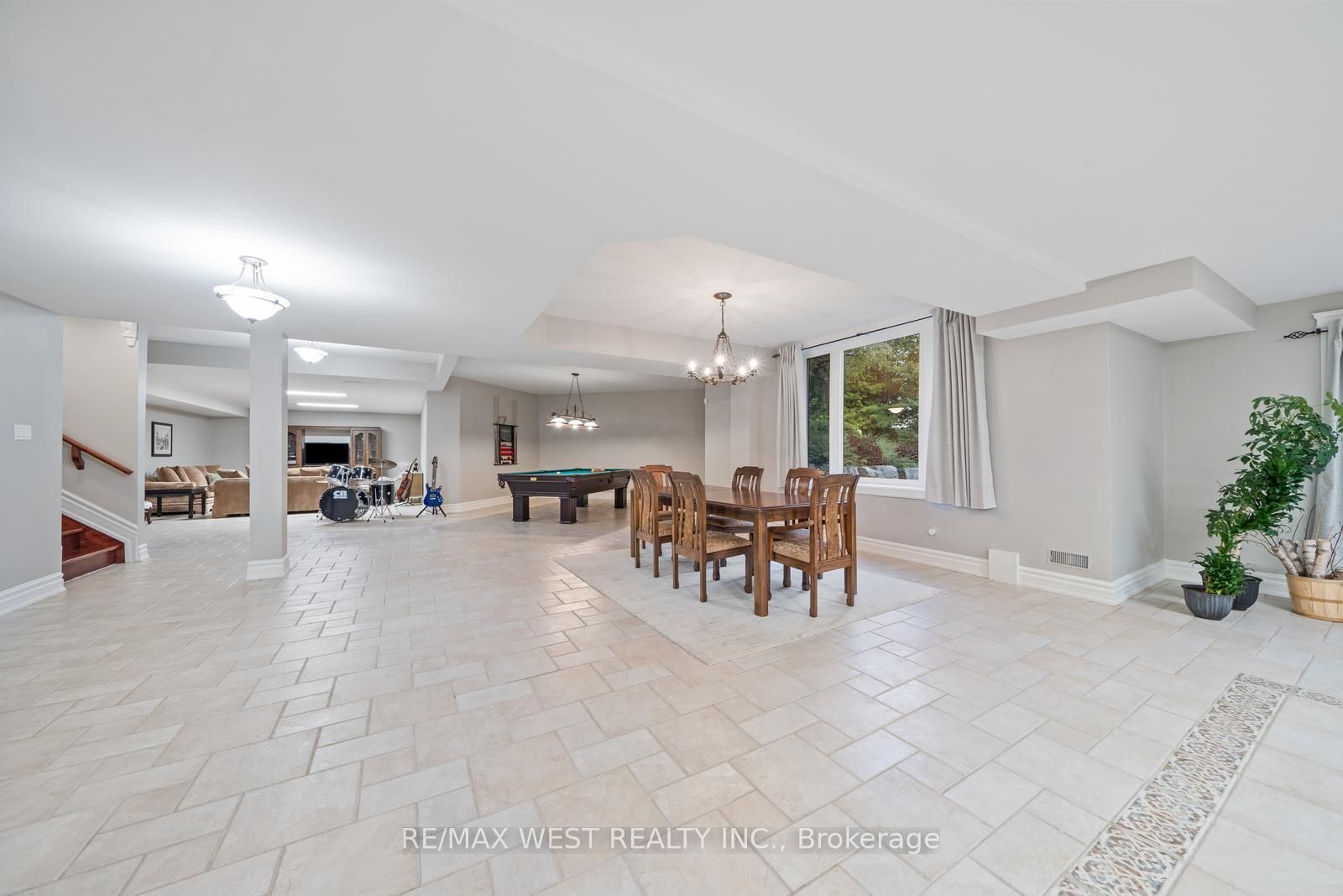 5775 Kirby Rd