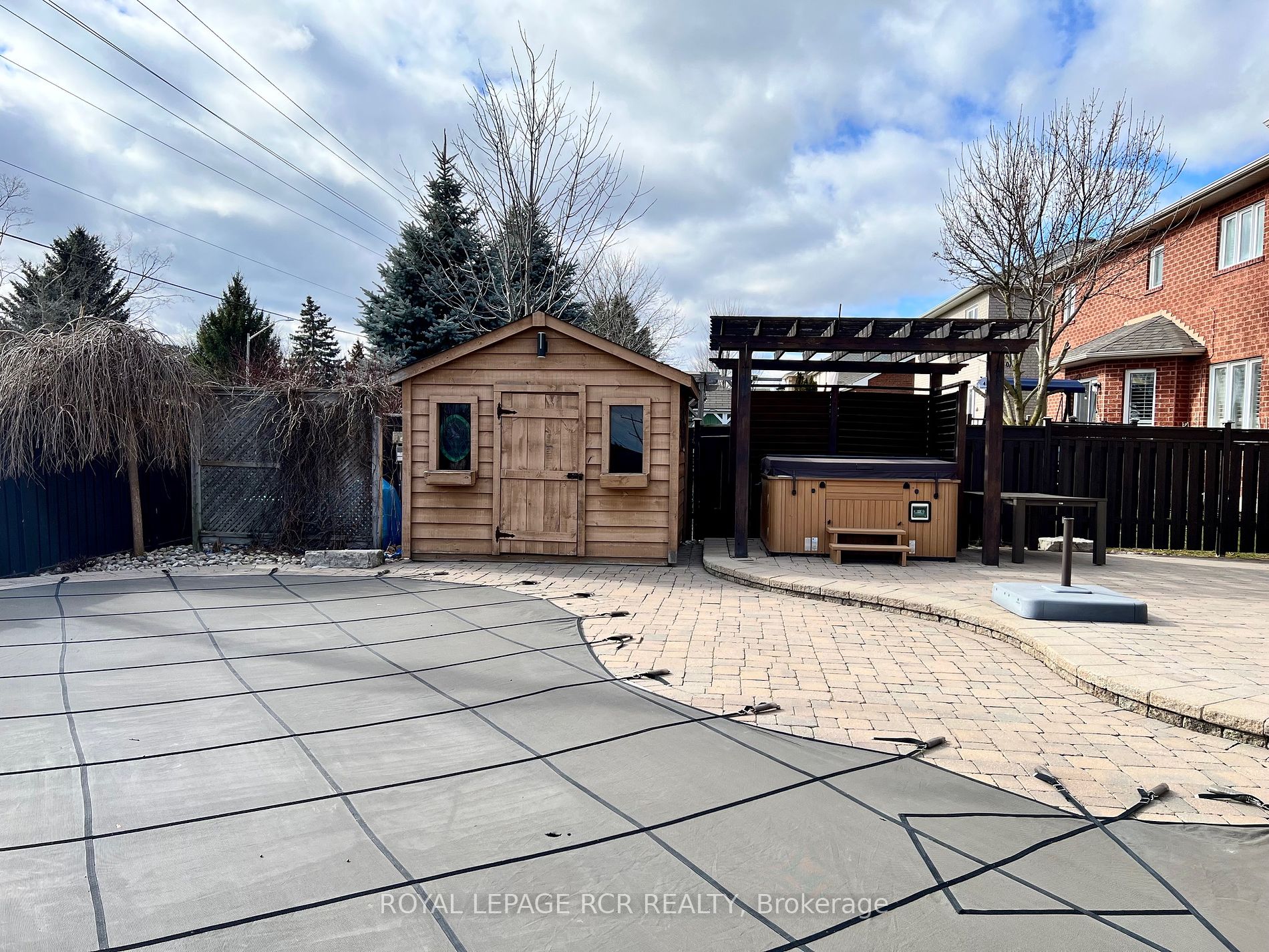 11 Saint Avenue