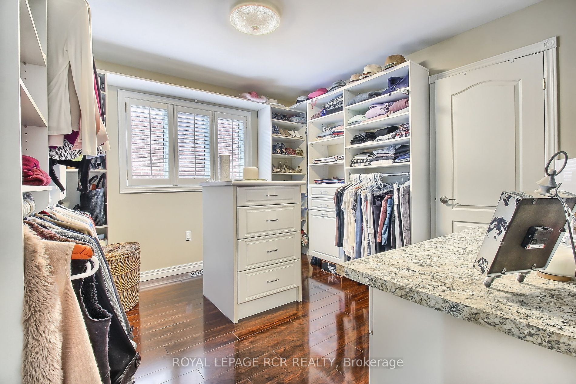 11 Saint Avenue