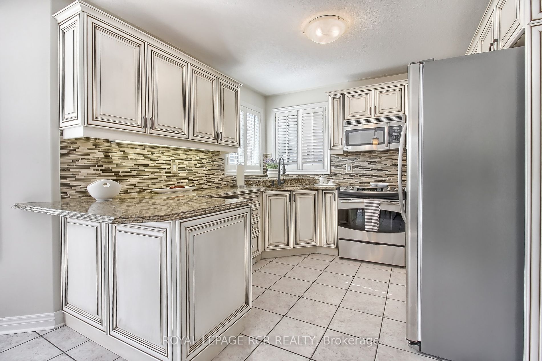 11 Saint Avenue