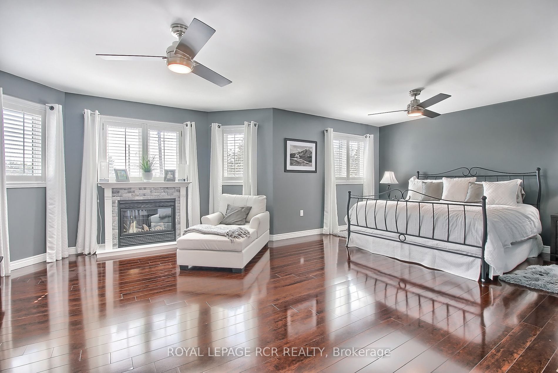 11 Saint Avenue
