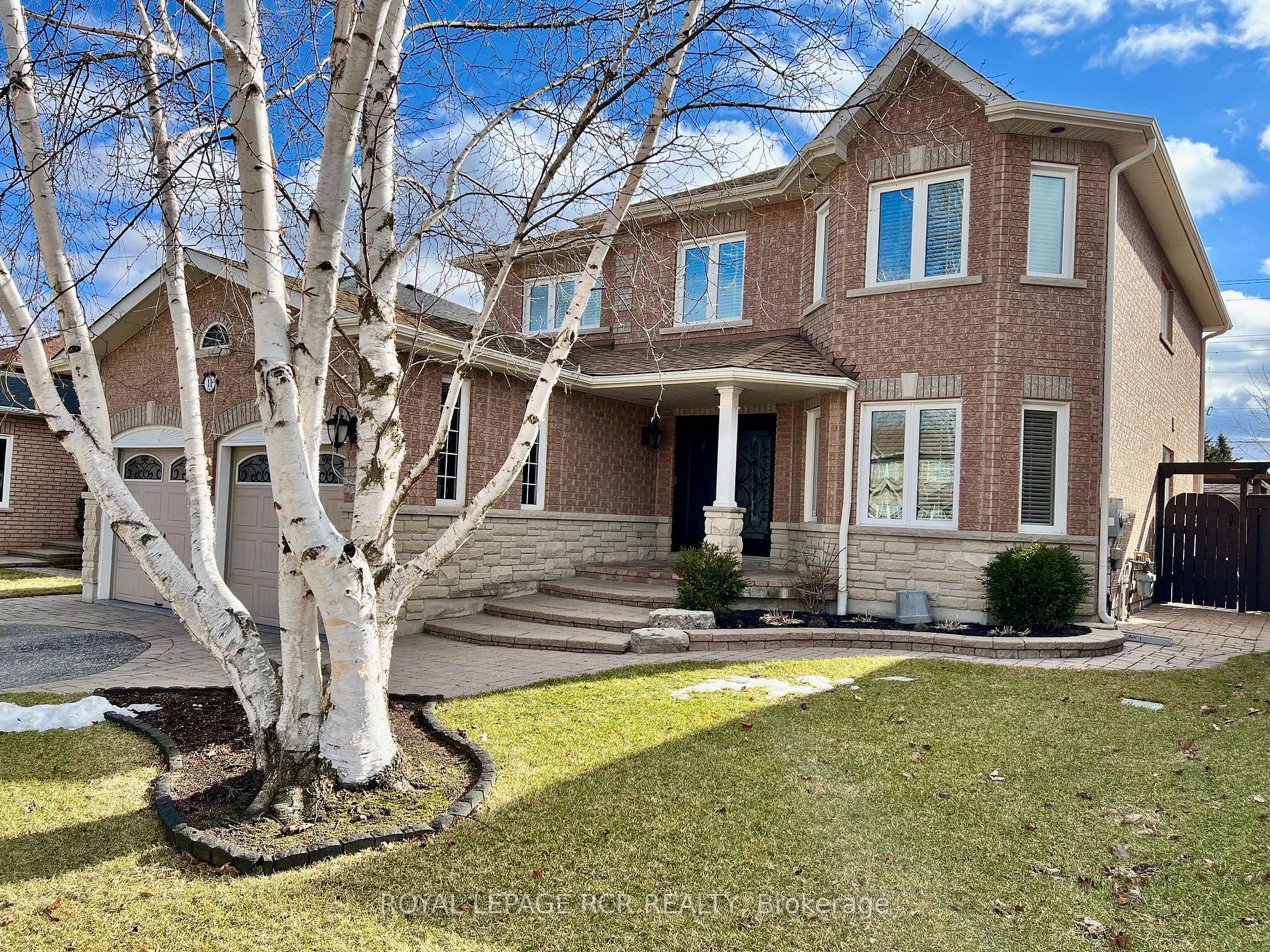 11 Saint Avenue