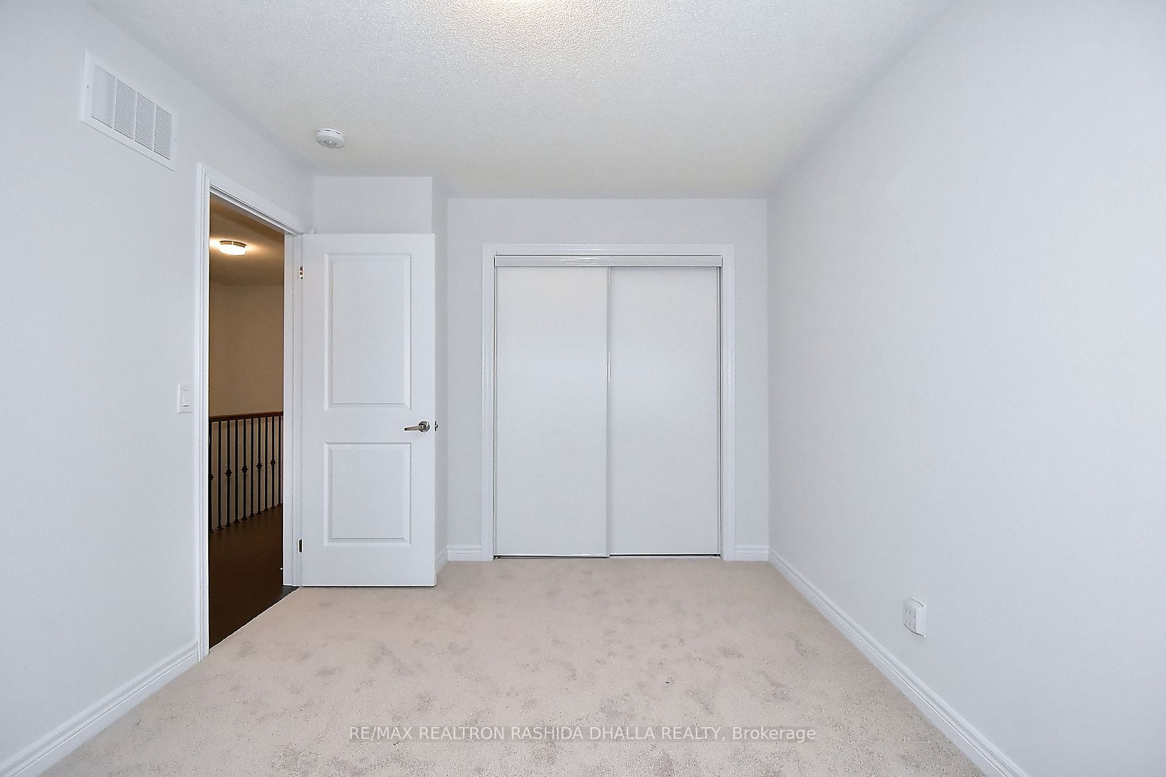 61 Seedling Crescent