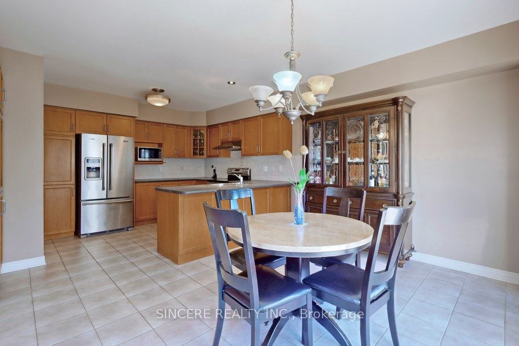 12 Mocha Cres
