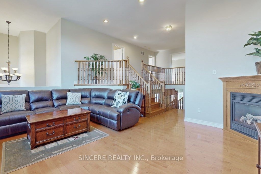 12 Mocha Cres