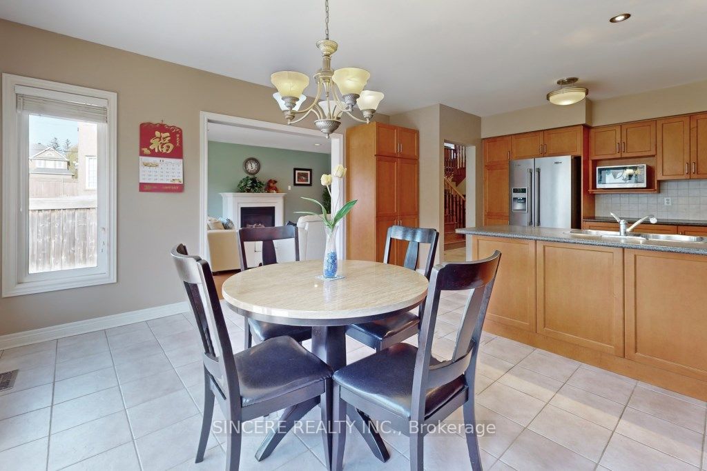 12 Mocha Cres