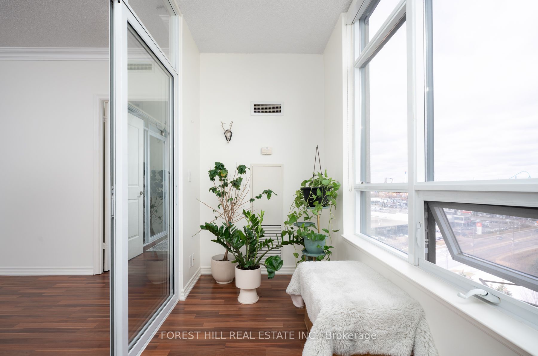 9235 Jane Street, #1403