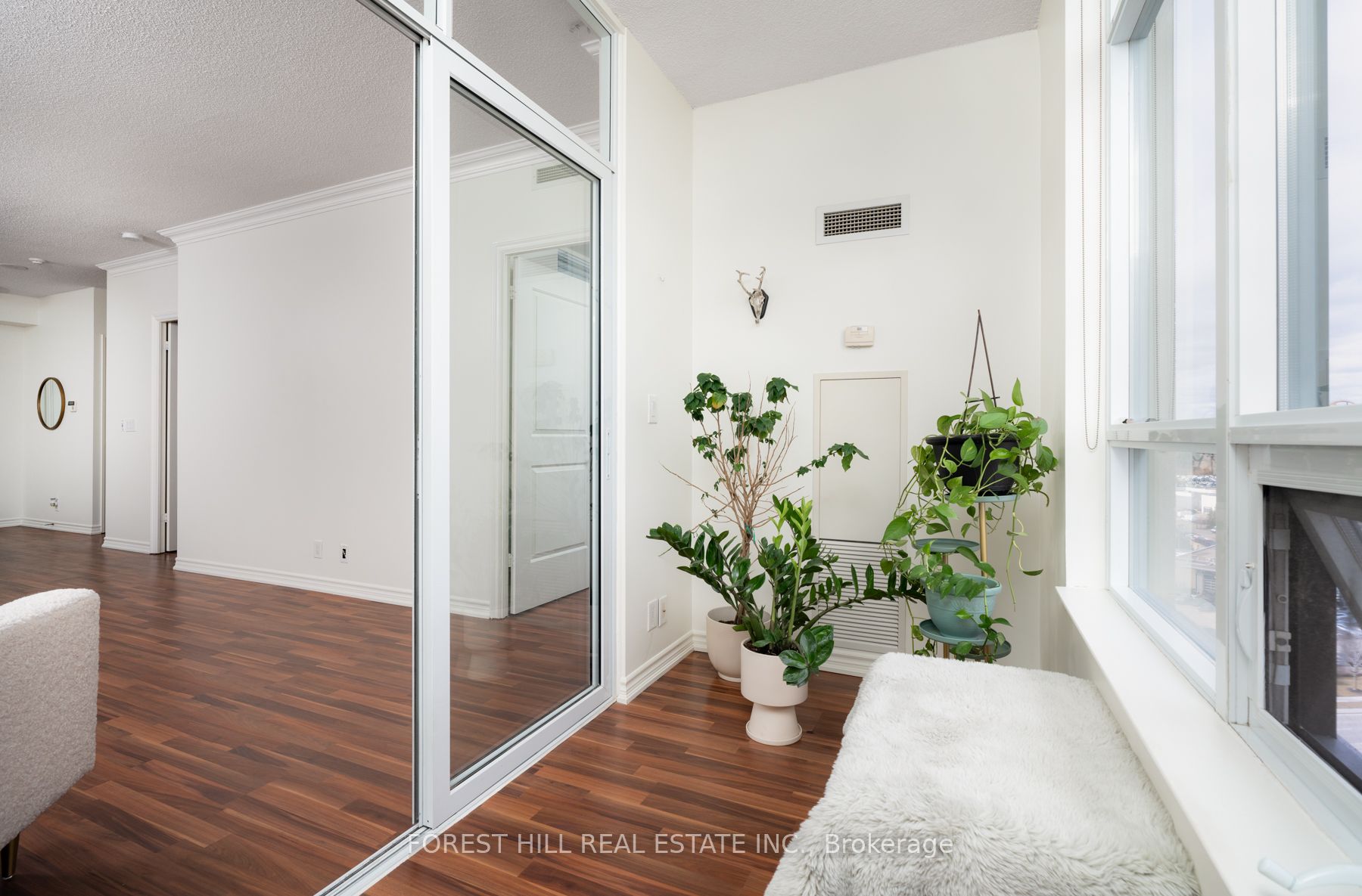 9235 Jane Street, #1403