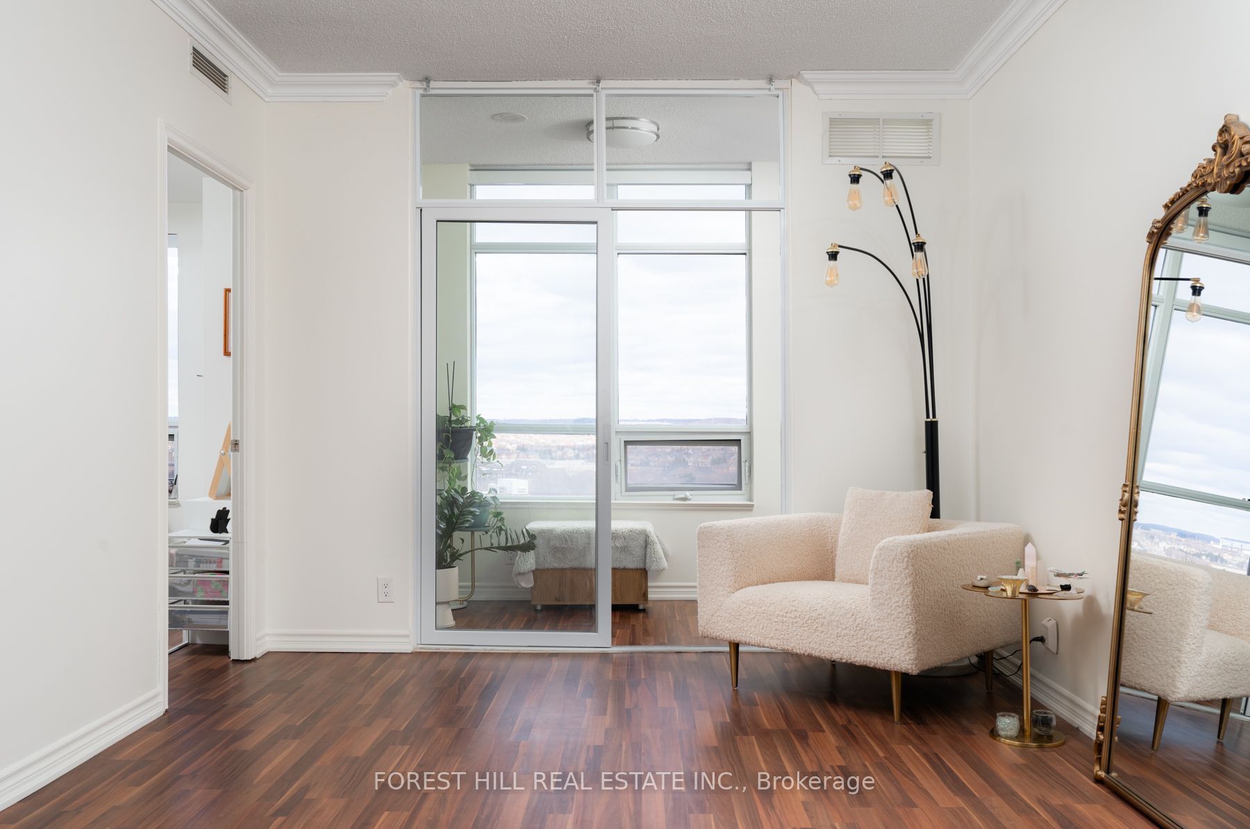 9235 Jane Street, #1403