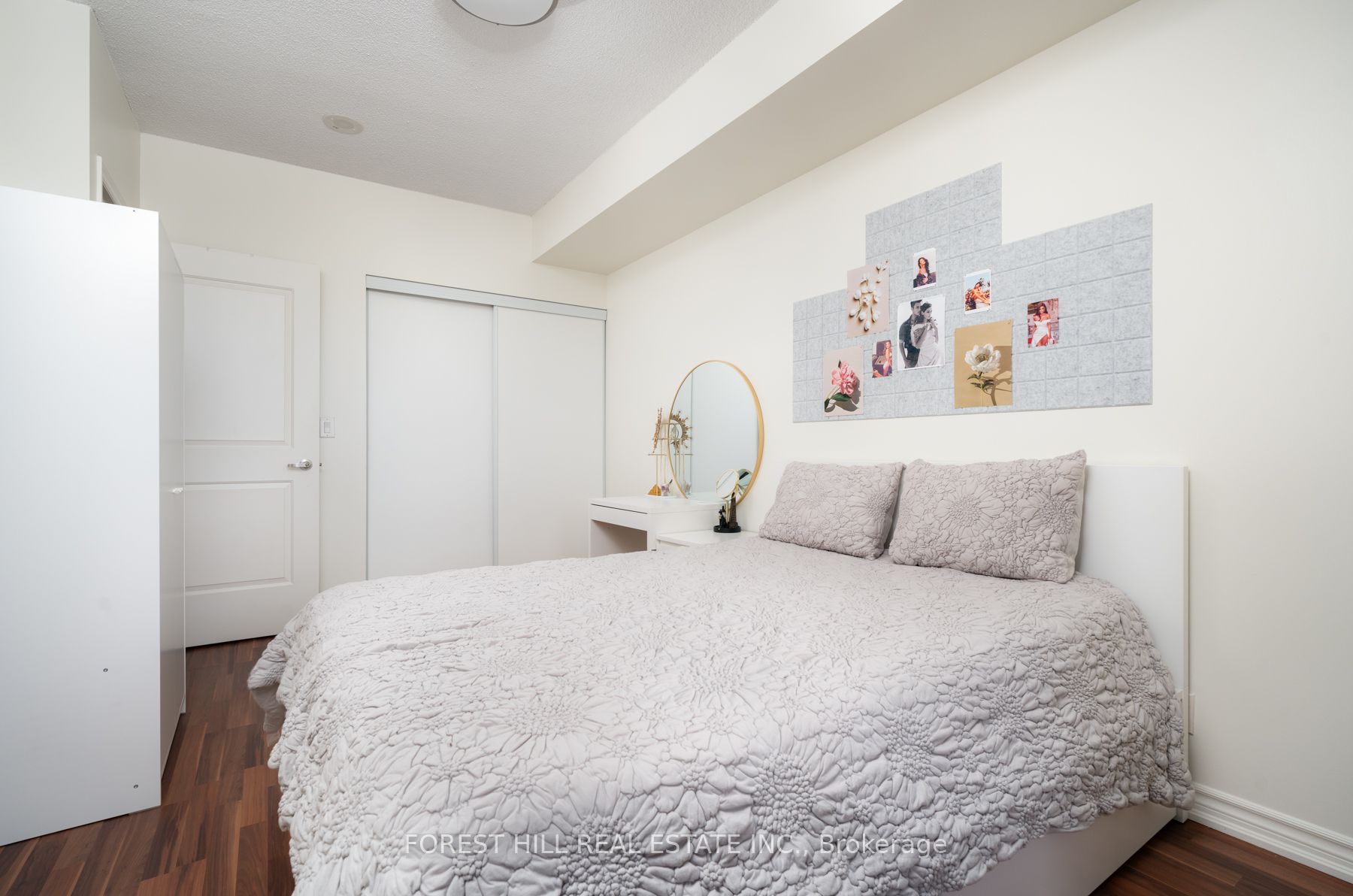 9235 Jane Street, #1403