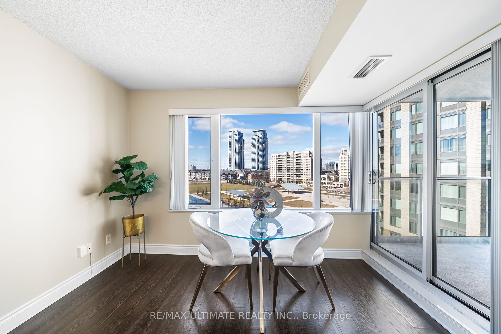 253 South Park Road, #806