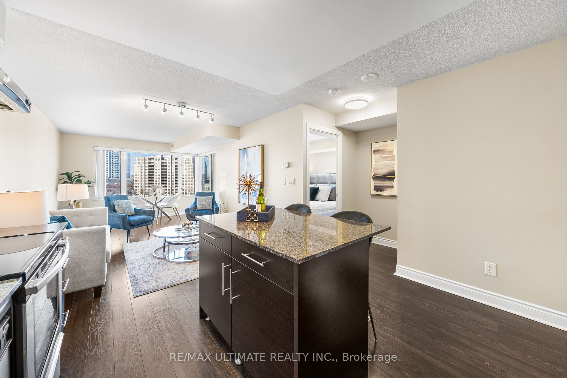 253 South Park Road, #806