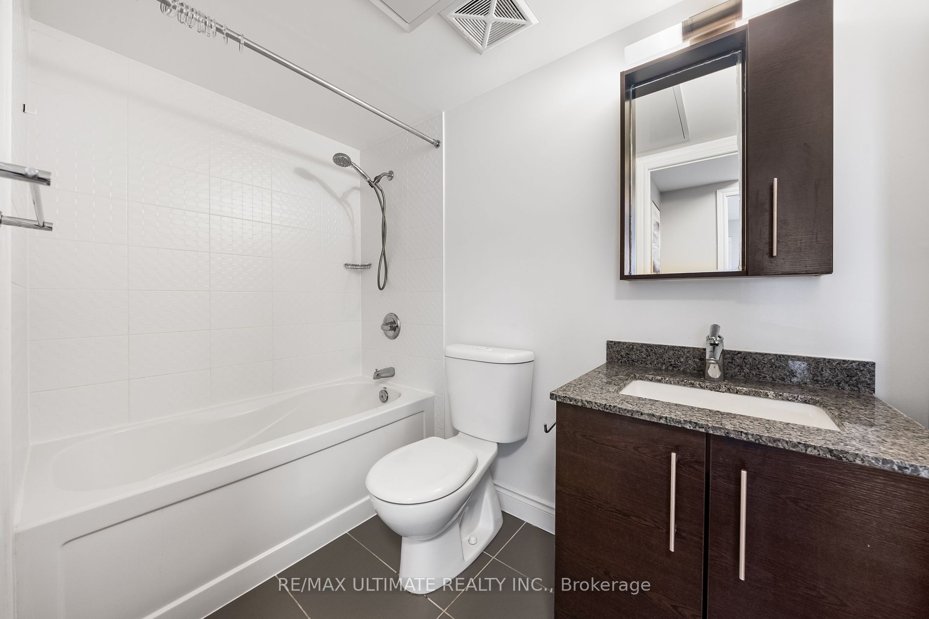 253 South Park Road, #806