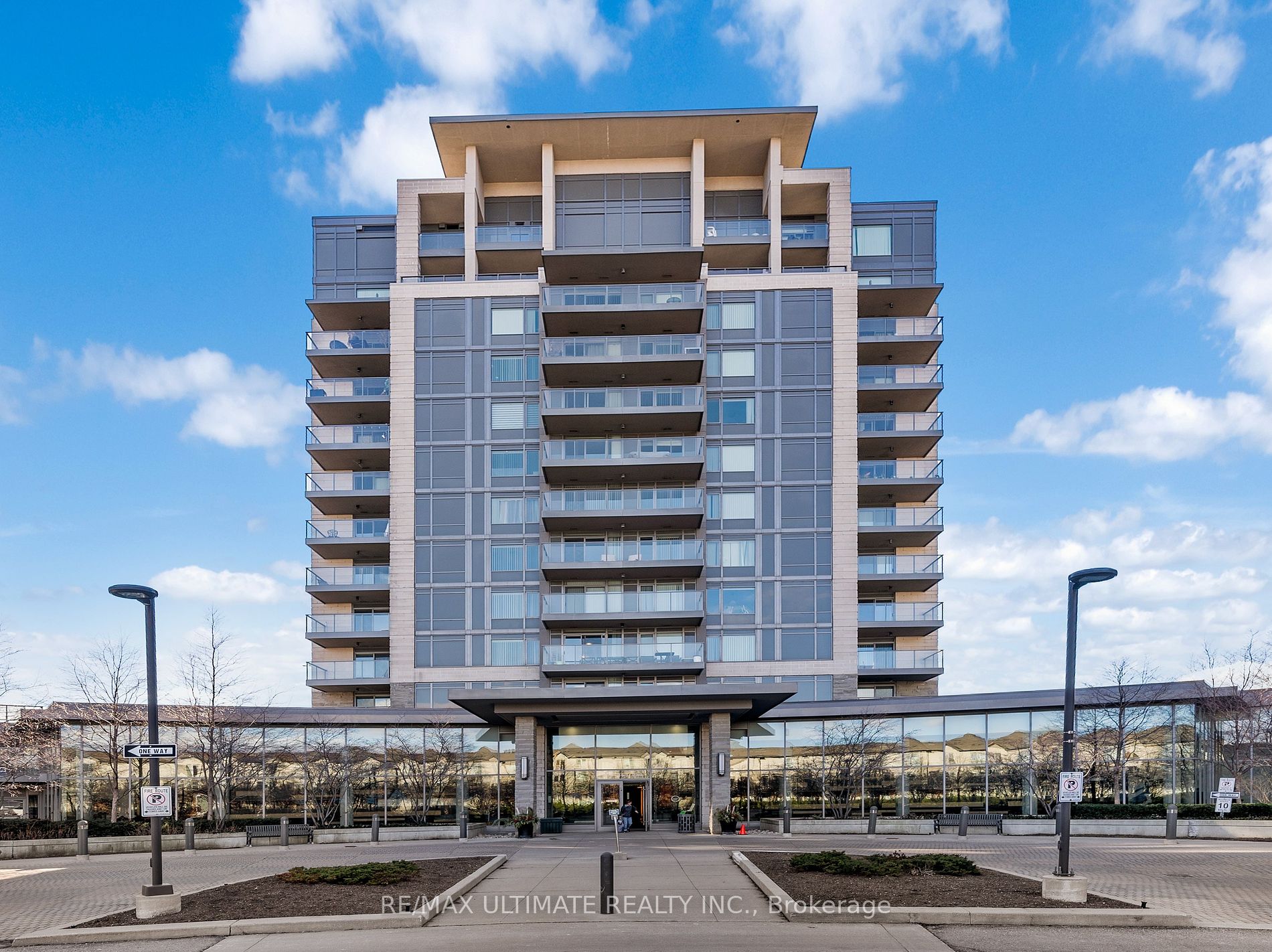 253 South Park Road, #806