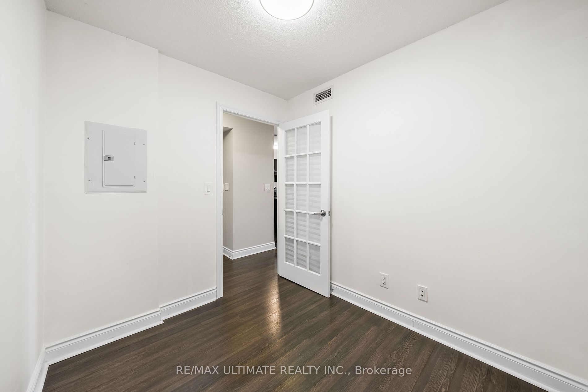 253 South Park Road, #806