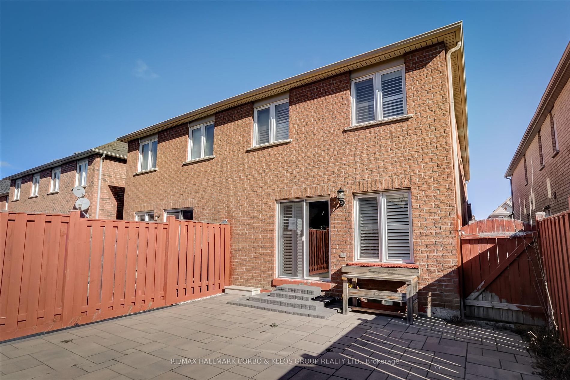 112 Guinevere Rd