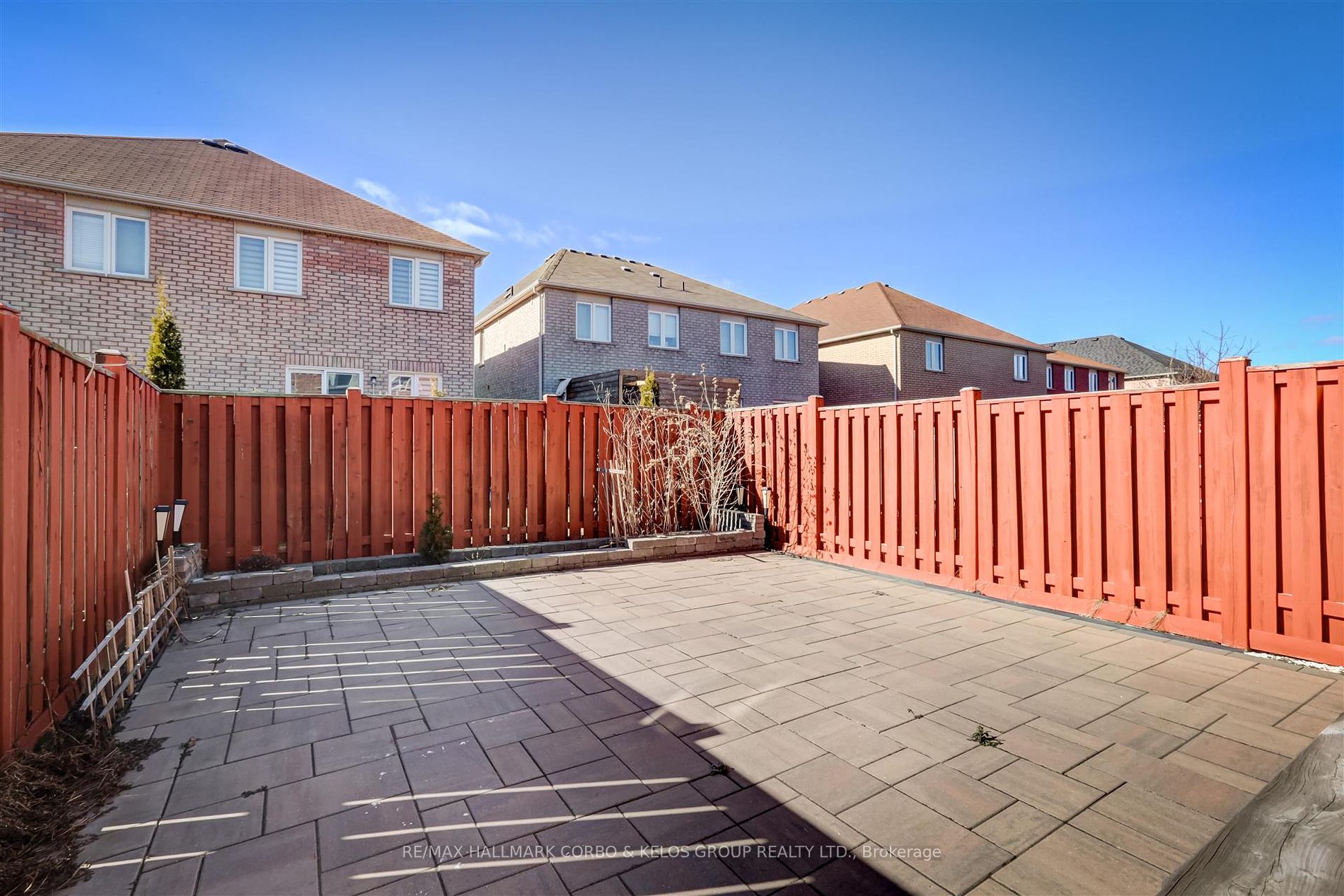 112 Guinevere Rd