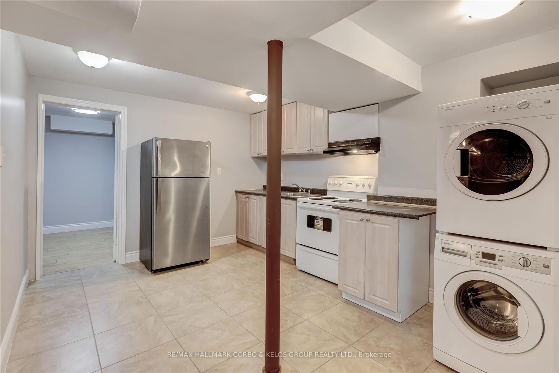 112 Guinevere Rd