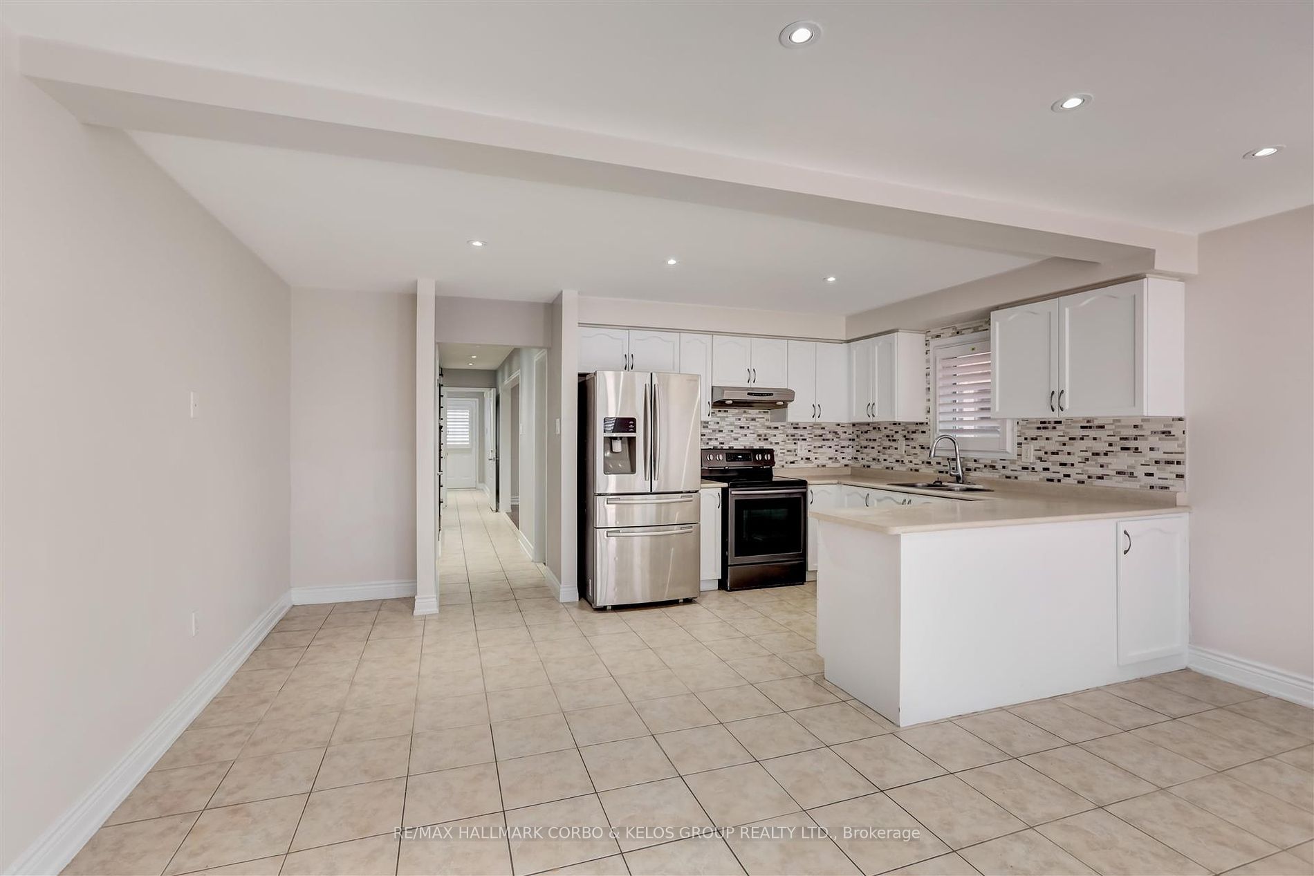 112 Guinevere Rd