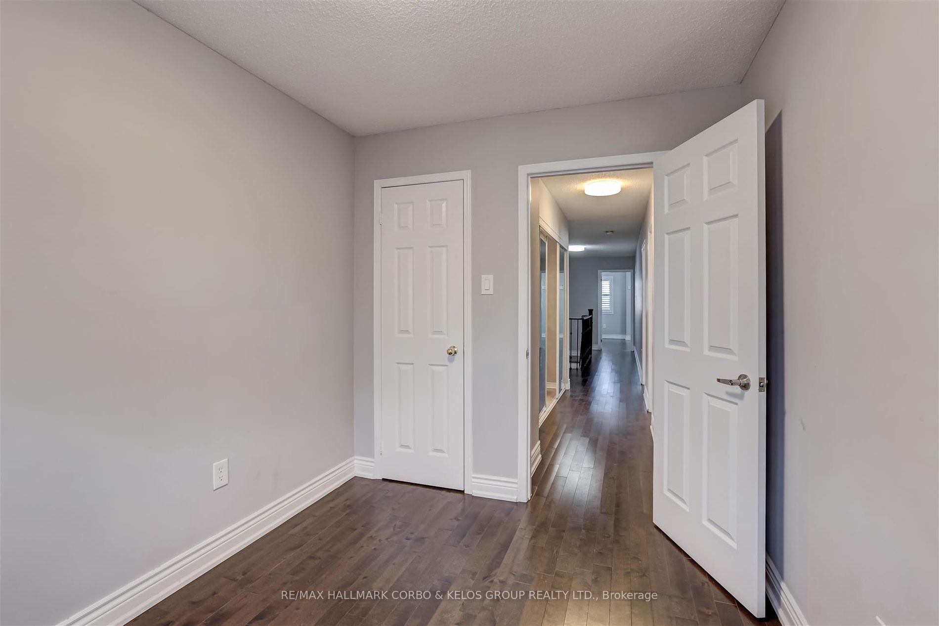 112 Guinevere Rd