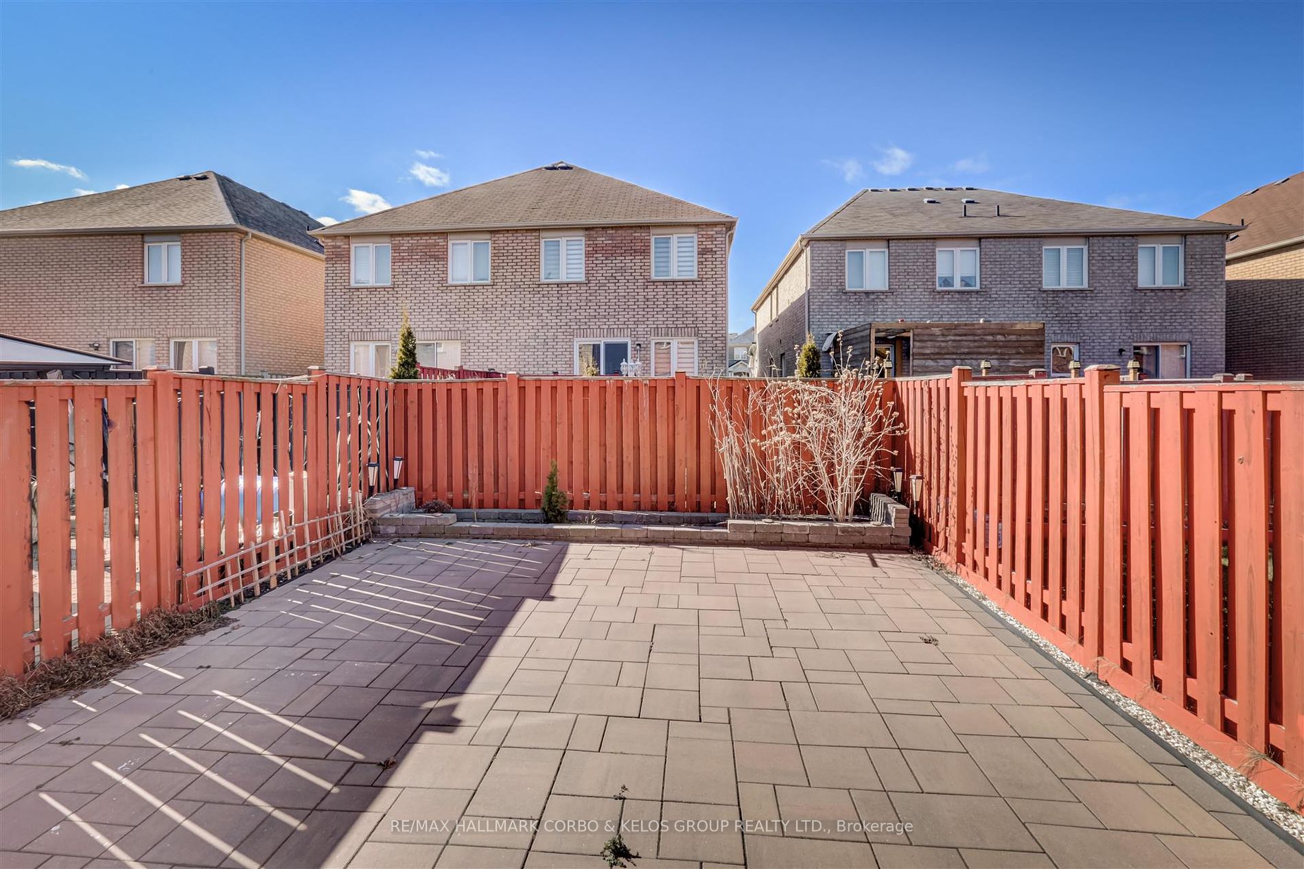 112 Guinevere Rd