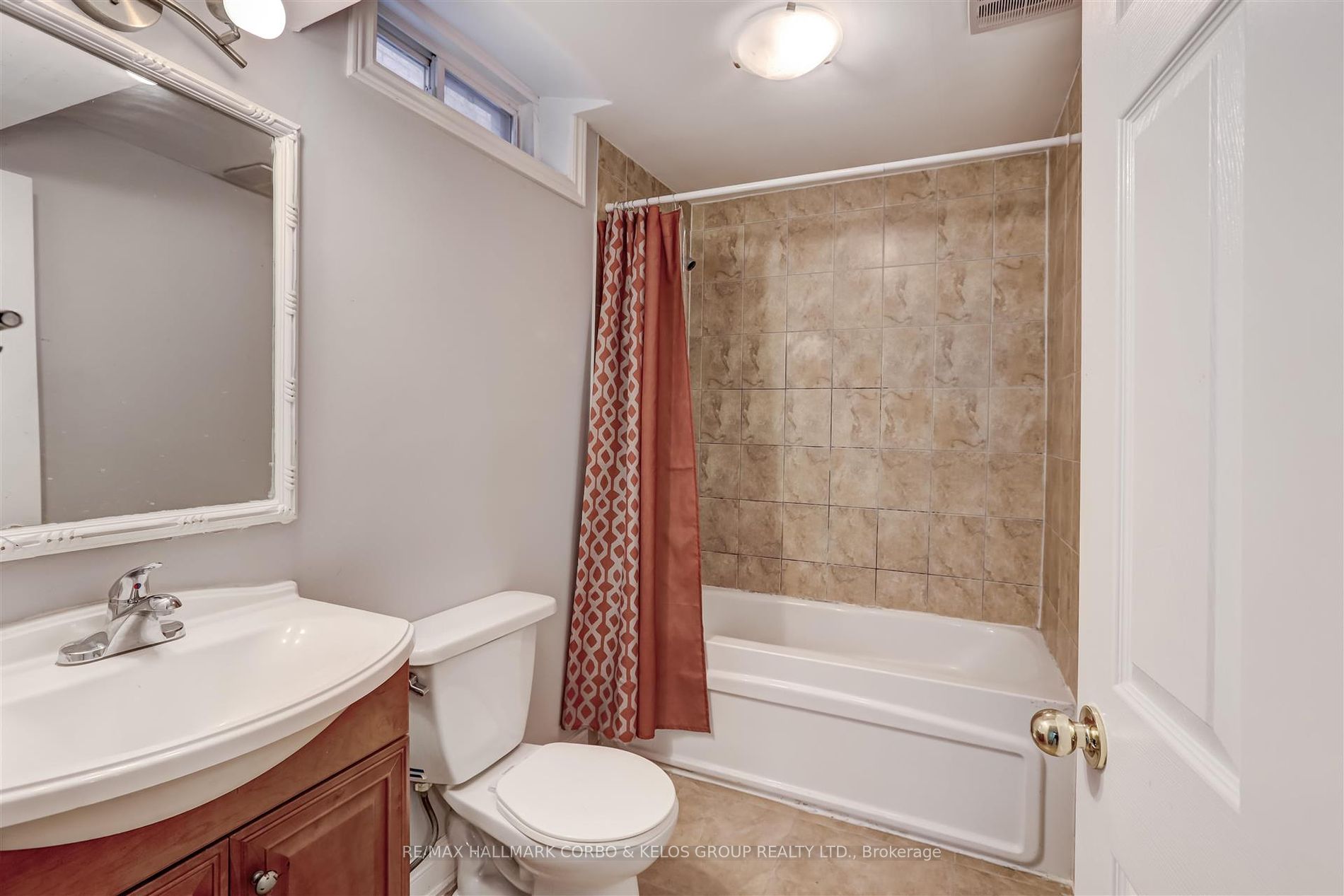 112 Guinevere Rd