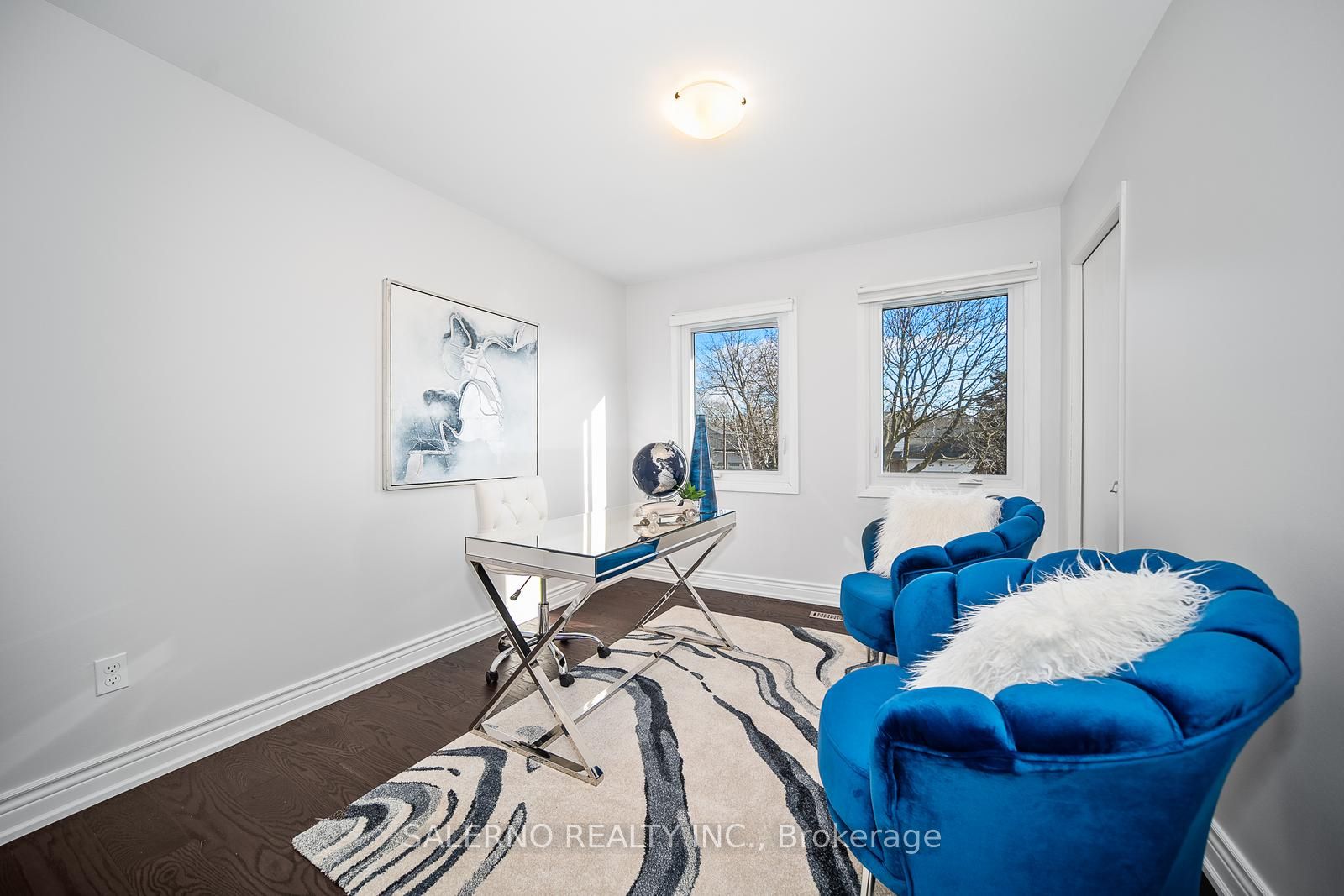 86 Ramona Blvd