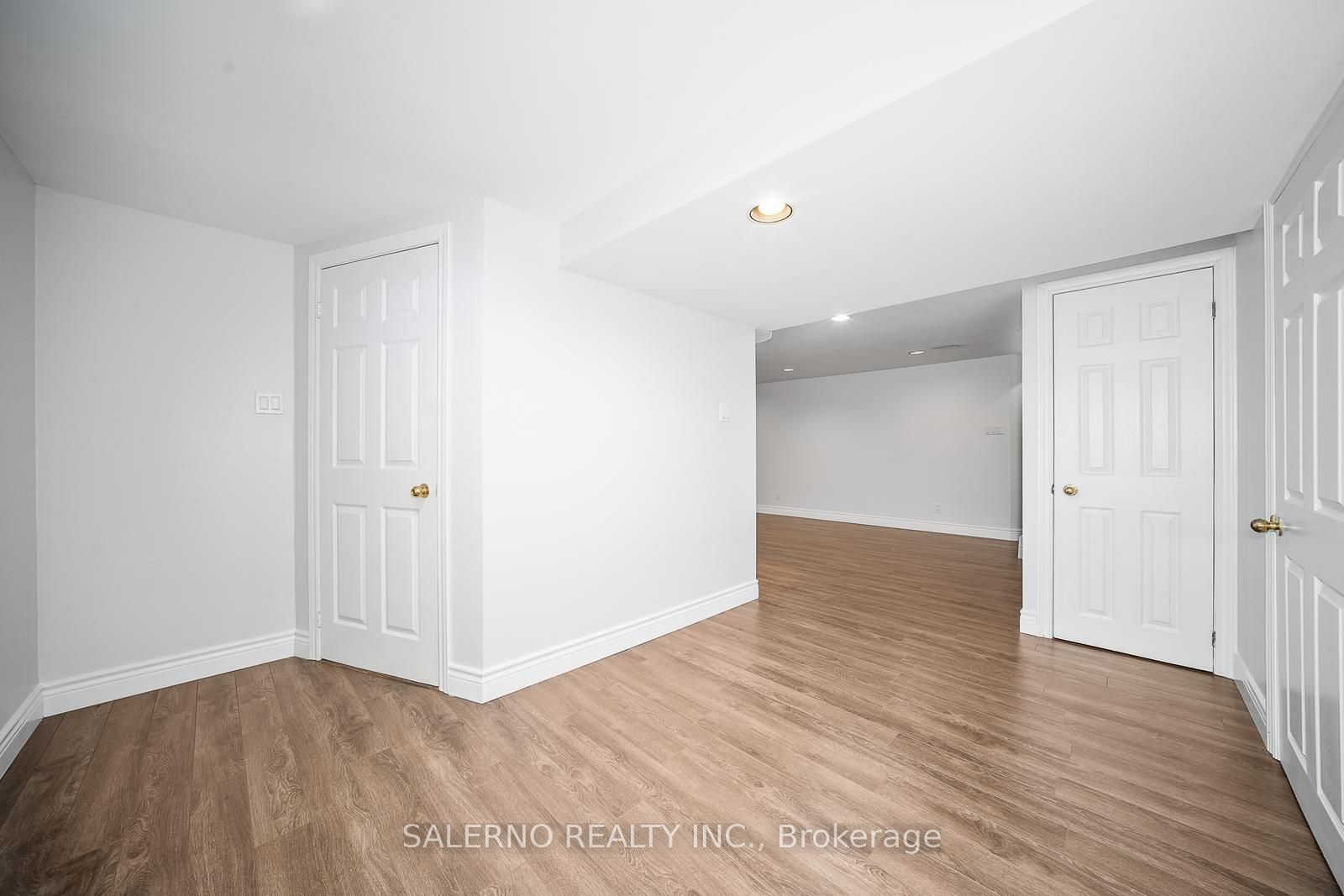 86 Ramona Blvd