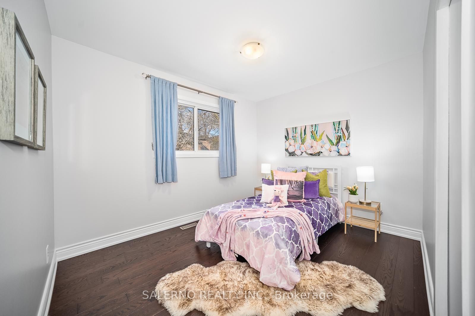 86 Ramona Blvd