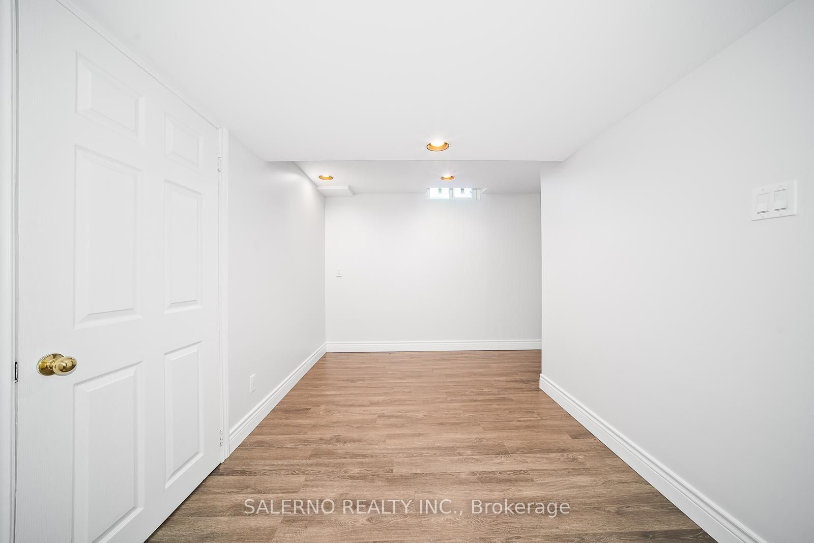 86 Ramona Blvd